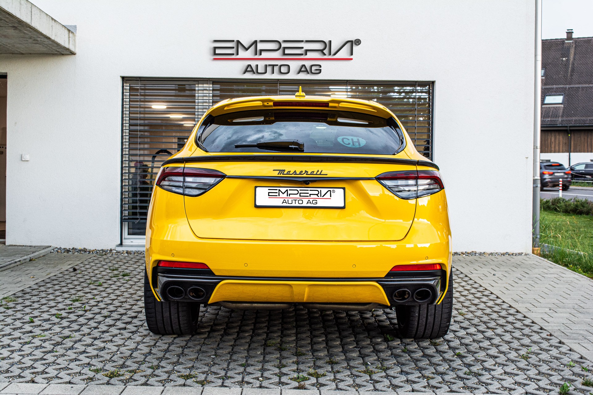 MASERATI Levante 3.8 V8 Trofeo Q4 Launch Edition "1 of 100"-image-4