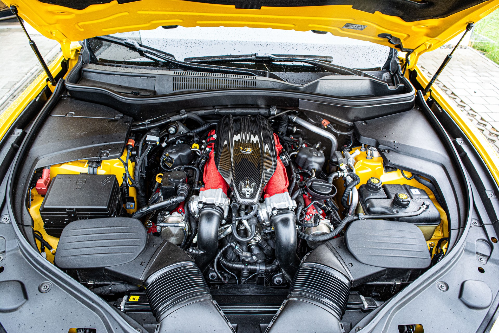 MASERATI Levante 3.8 V8 Trofeo Q4 Launch Edition "1 of 100"-image-30