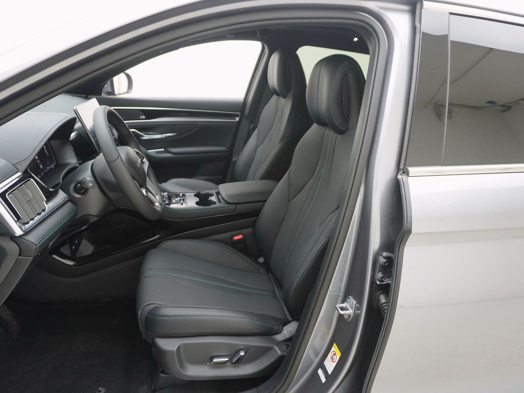 BYD Seal U DM-i Design AWD-image-11