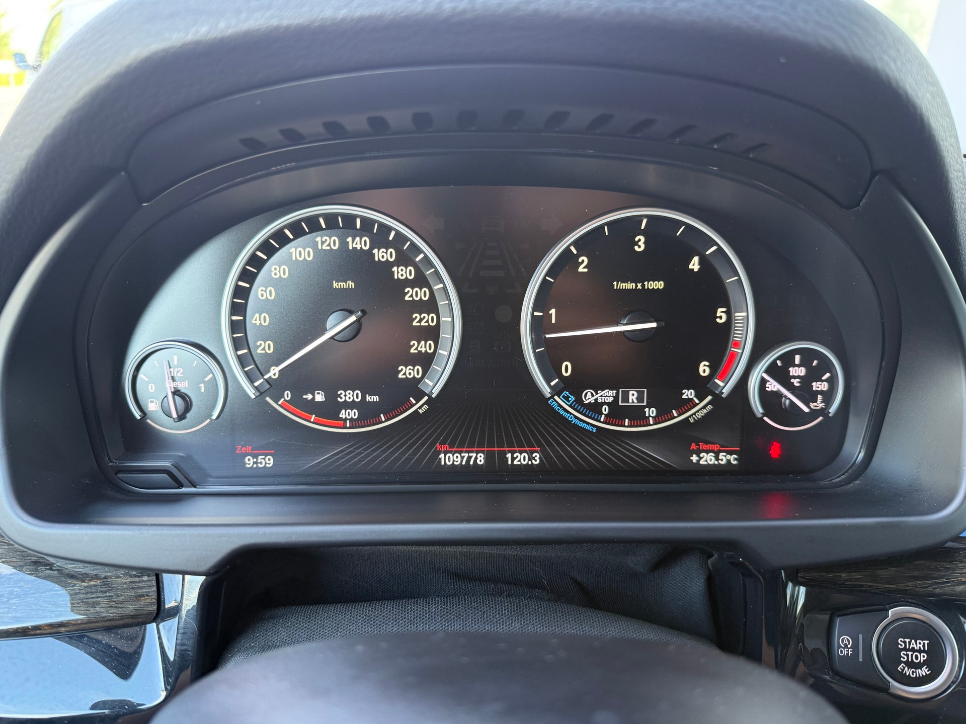 BMW X5 xDrive 30d Steptronic-image-24