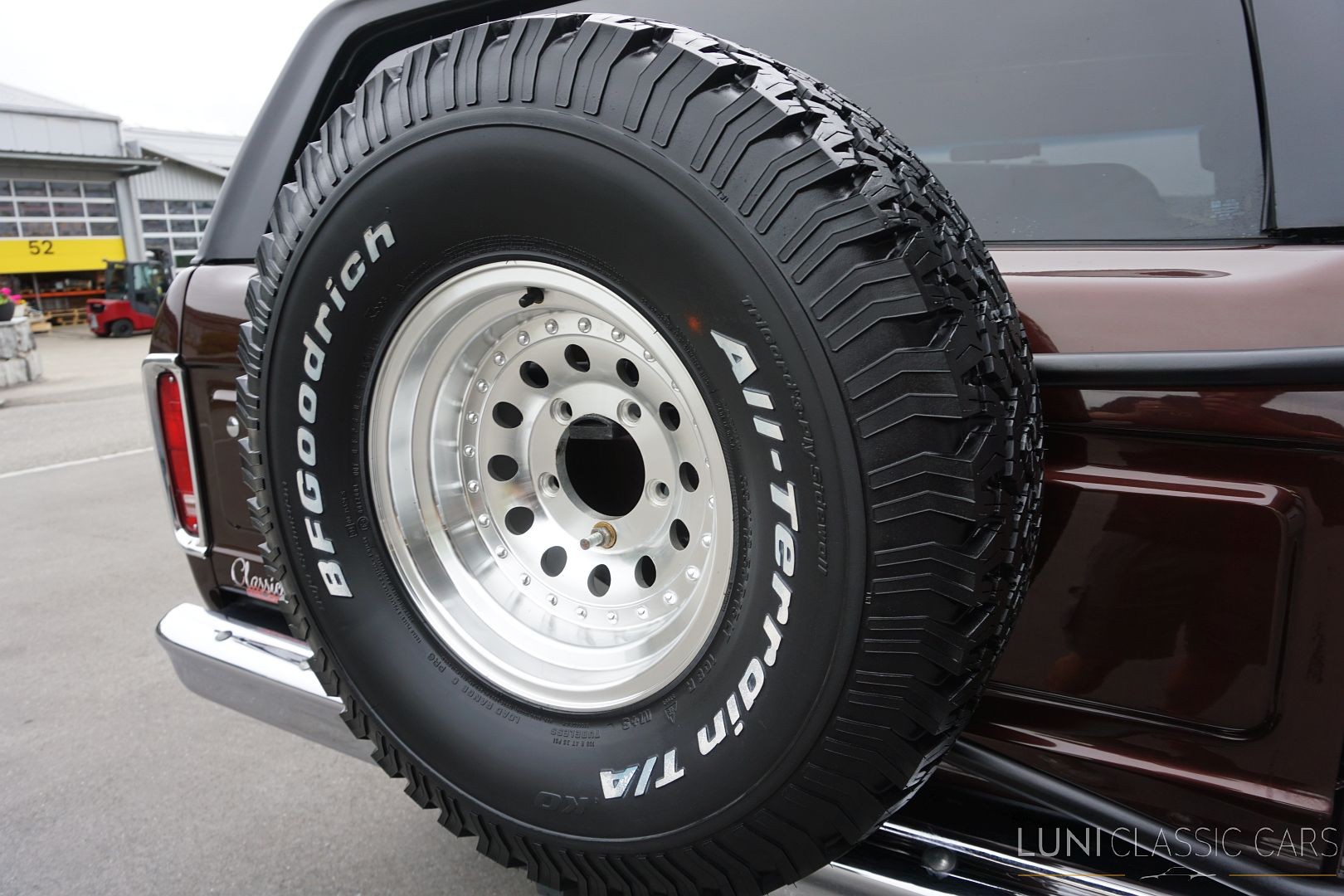 FORD Bronco-image-14