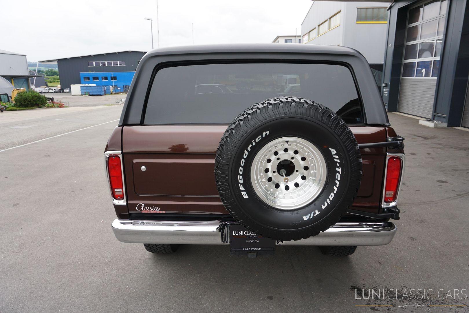 FORD Bronco-image-4