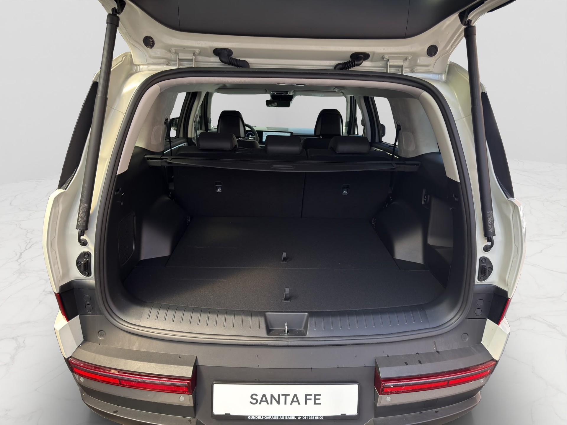 HYUNDAI Santa Fe 1.6 T-GDi HEV Vertex 4WD Automatic-image-6