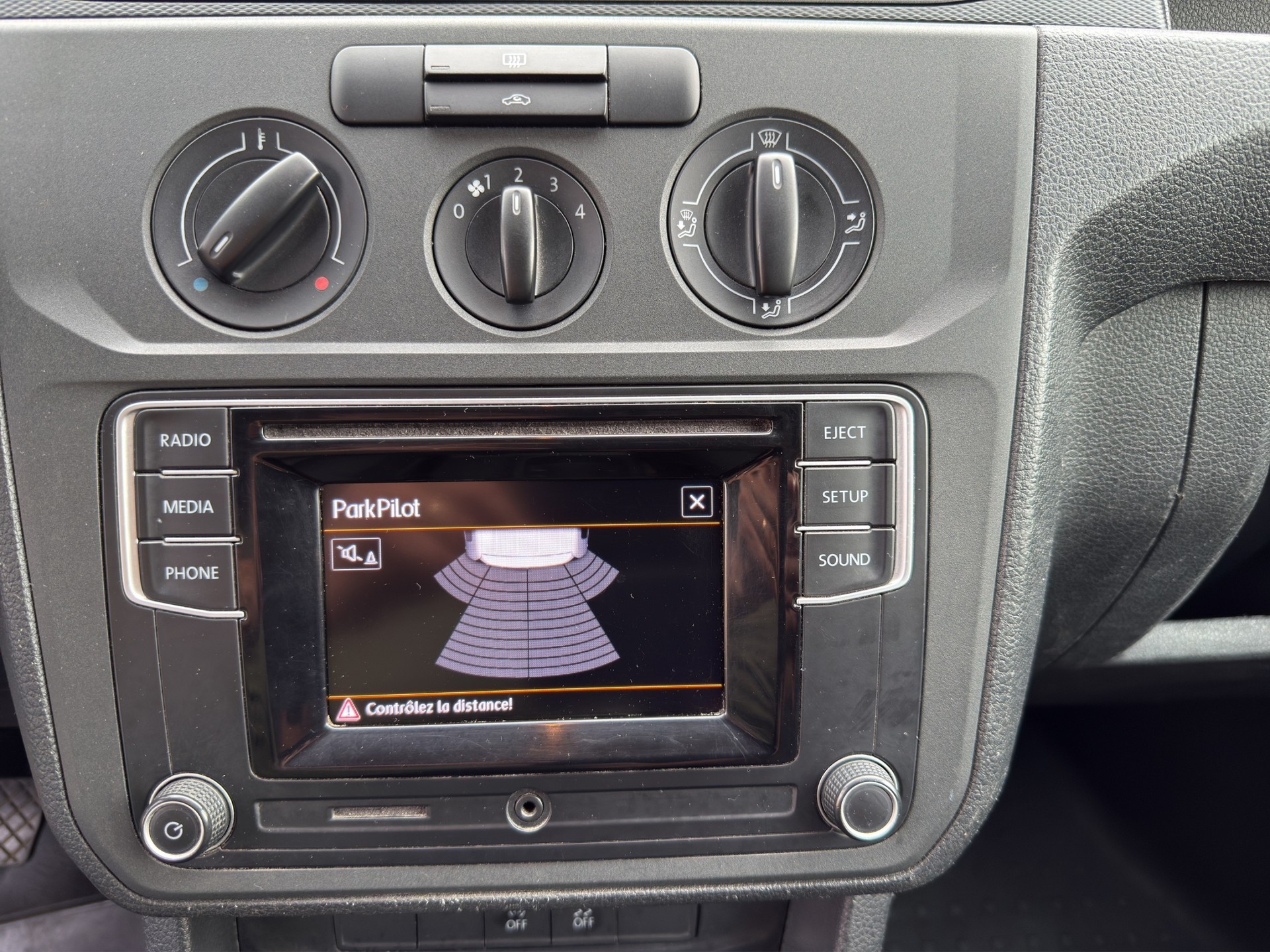 VW Caddy 2.0TDI 4Motion BlueMotion Technology-image-14