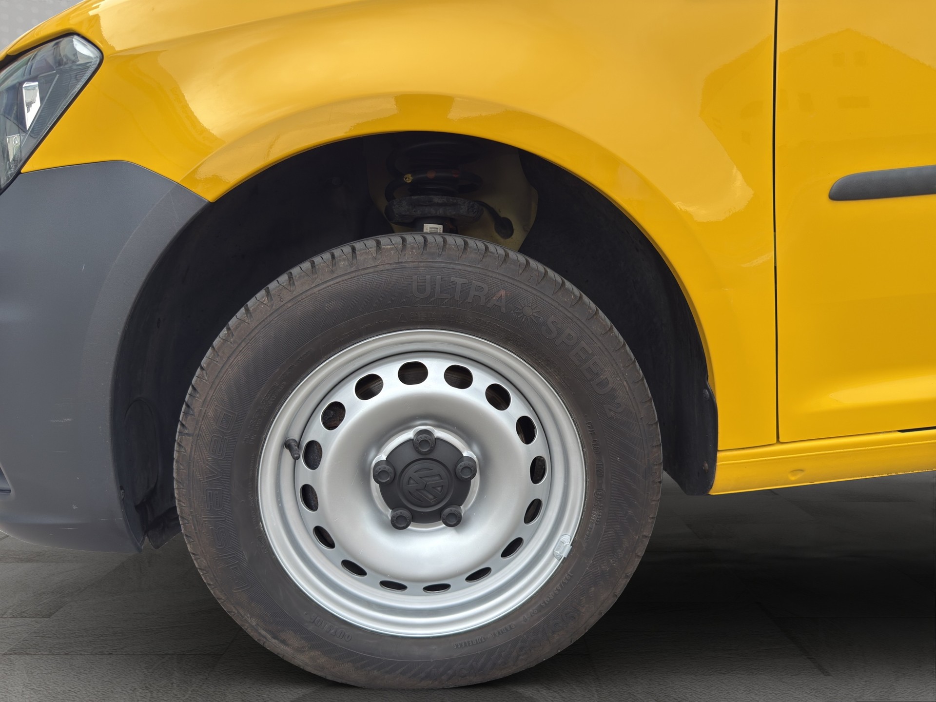 VW Caddy 2.0TDI 4Motion BlueMotion Technology-image-22