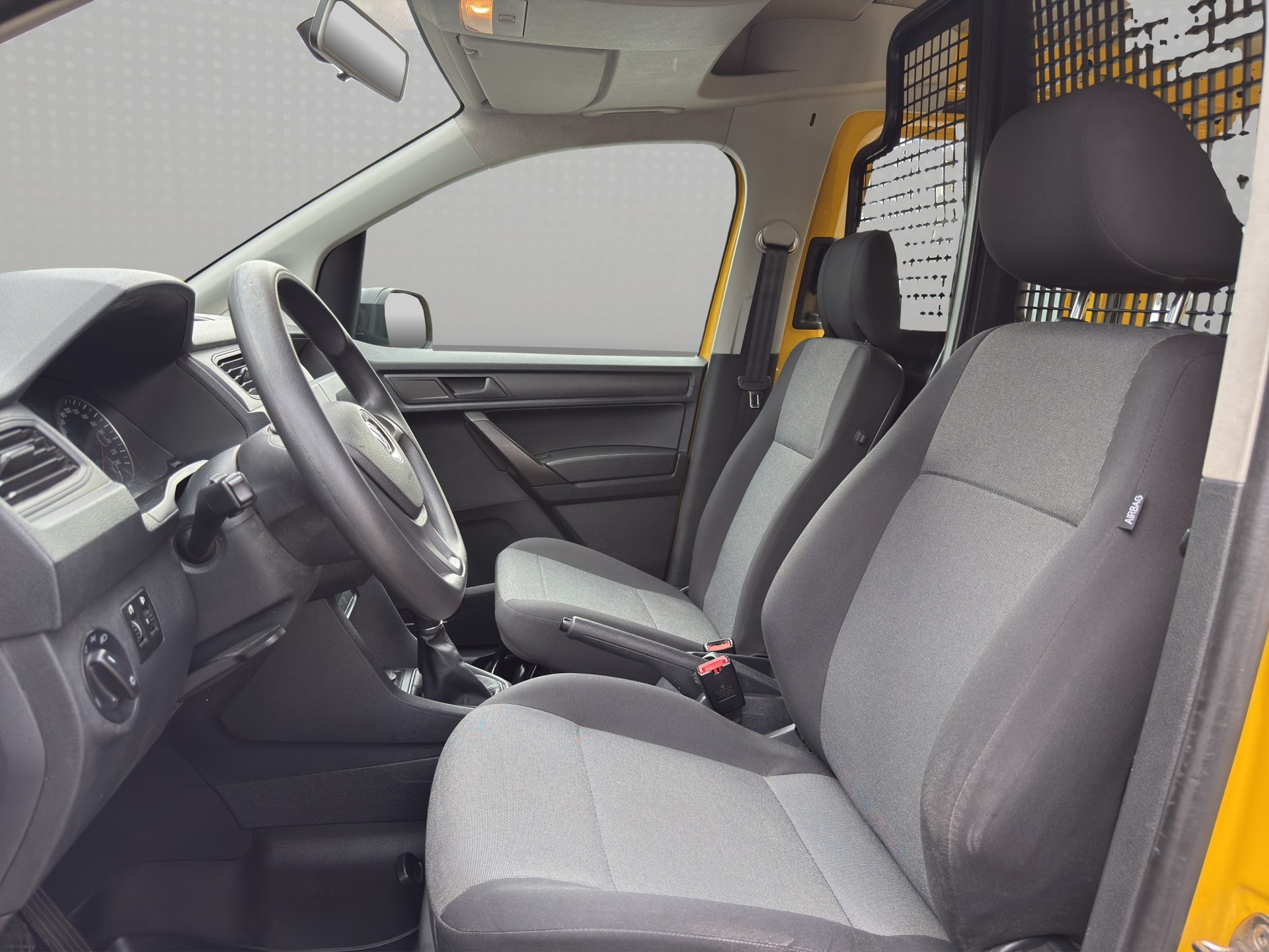 VW Caddy 2.0TDI 4Motion BlueMotion Technology-image-8