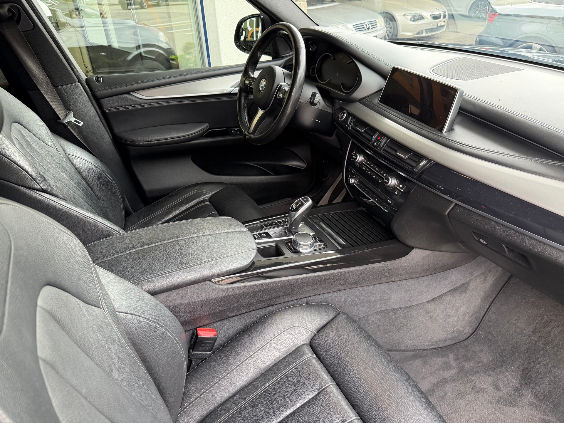 BMW X5 xDrive 40d Steptronic-image-9