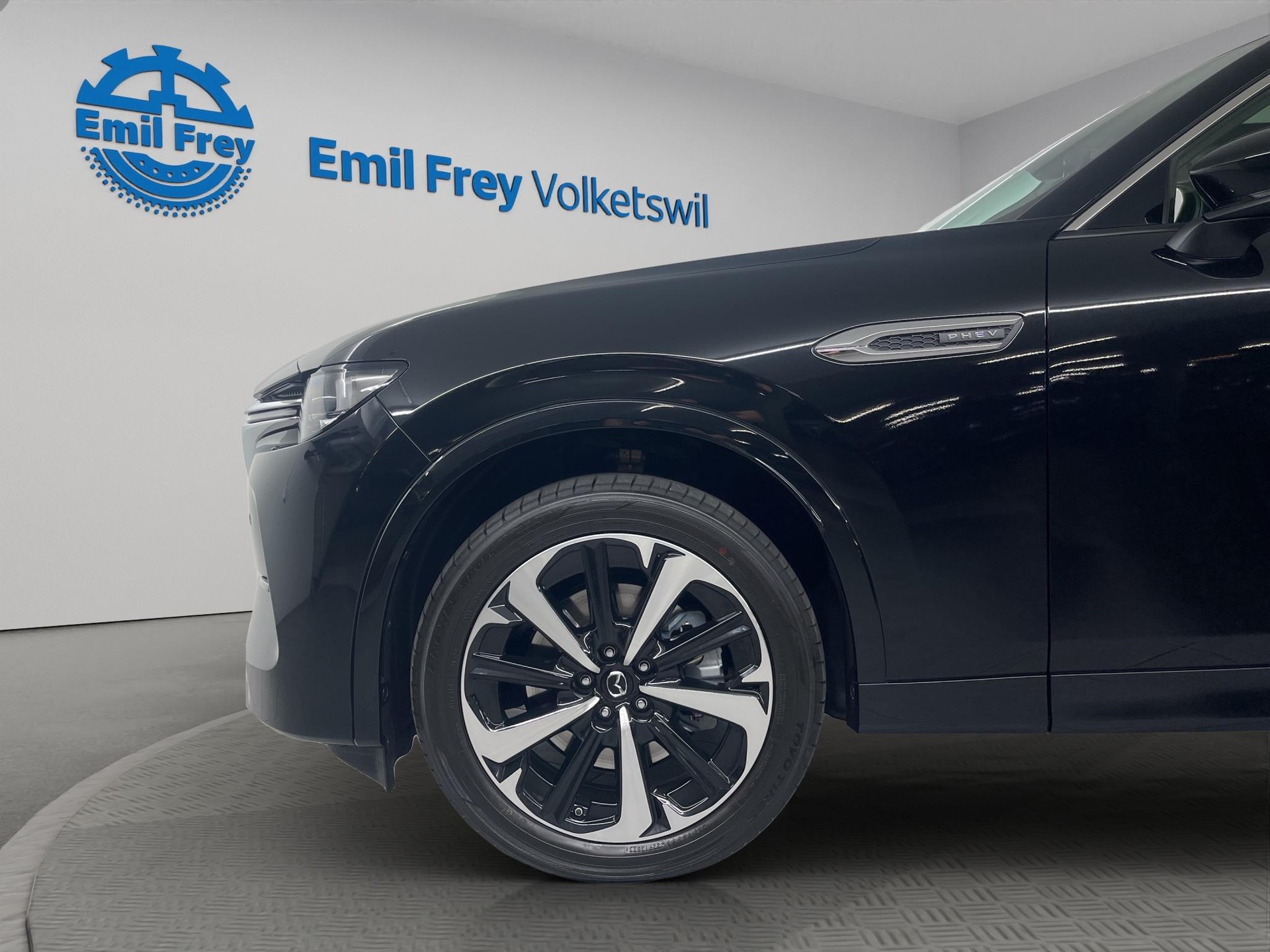 MAZDA CX-60 2.5 PHEV Takumi-showroom-element-3