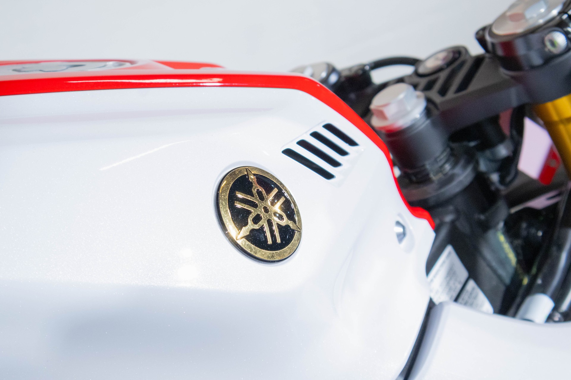 YAMAHA R125 70th Anniversary-image-11