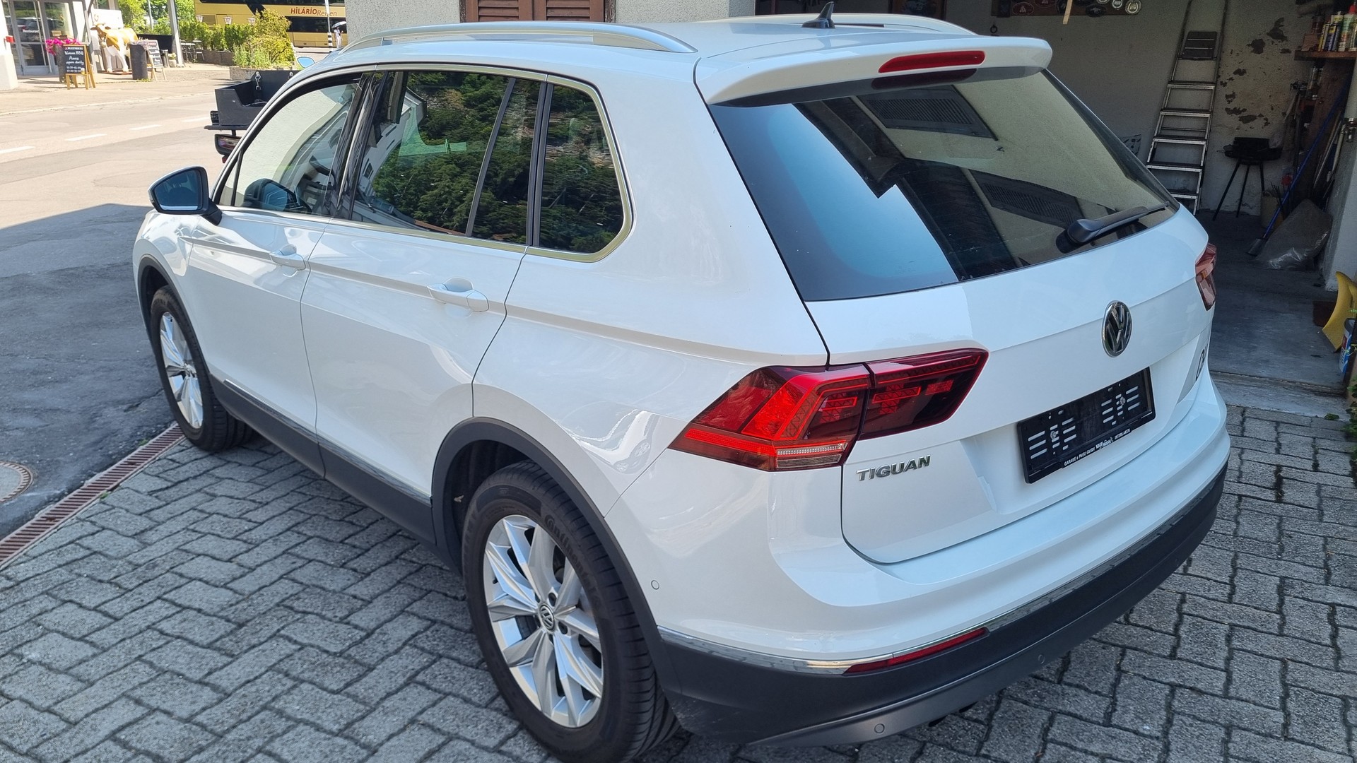 VW 2.0 TSI Highline DSG-image-1
