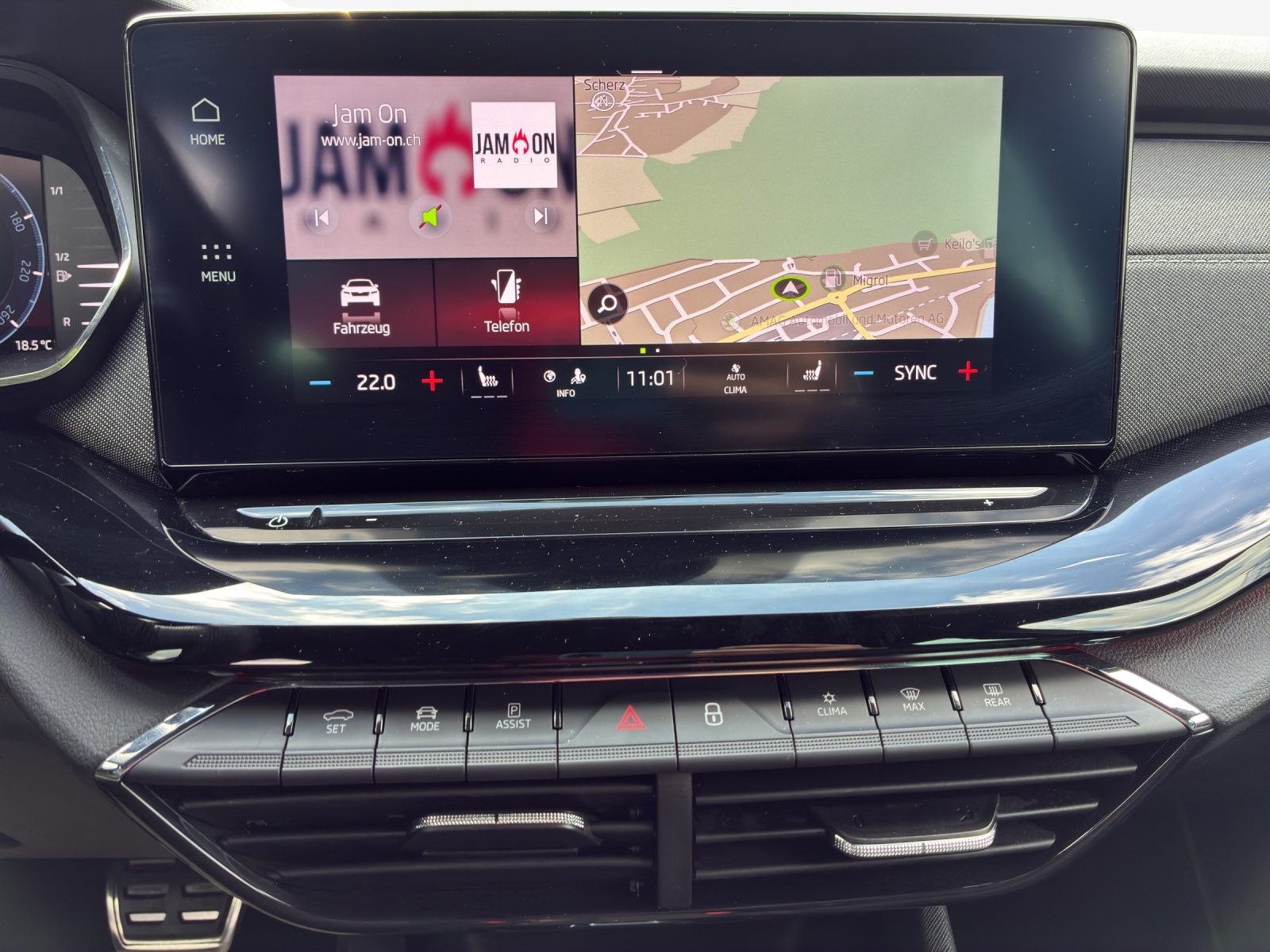 SKODA Octavia Combi 2.0 TSI SportLine DSG 4x4-image-10