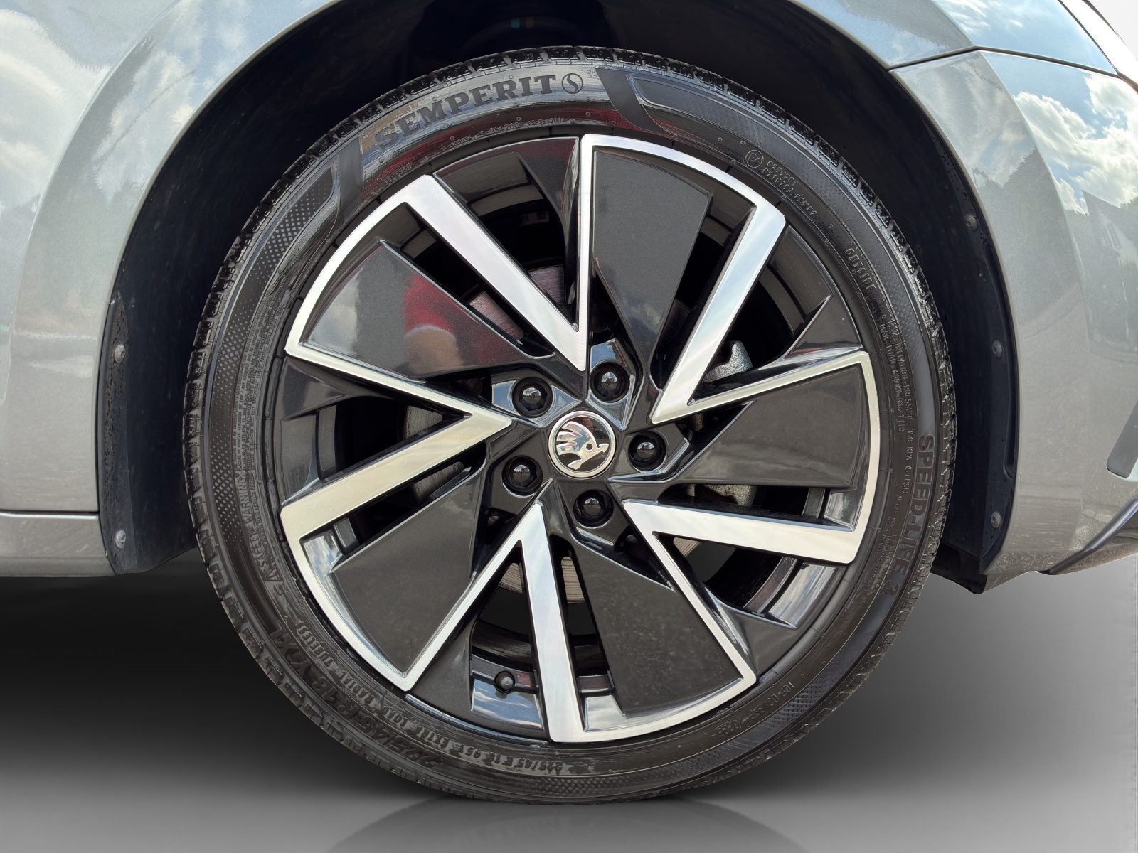 SKODA Octavia Combi 2.0 TSI SportLine DSG 4x4-image-15