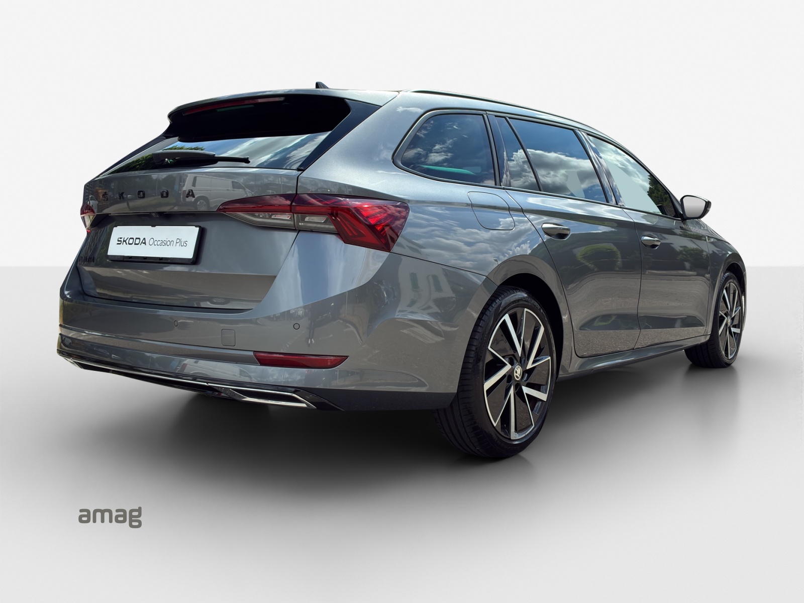 SKODA Octavia Combi 2.0 TSI SportLine DSG 4x4-image-4