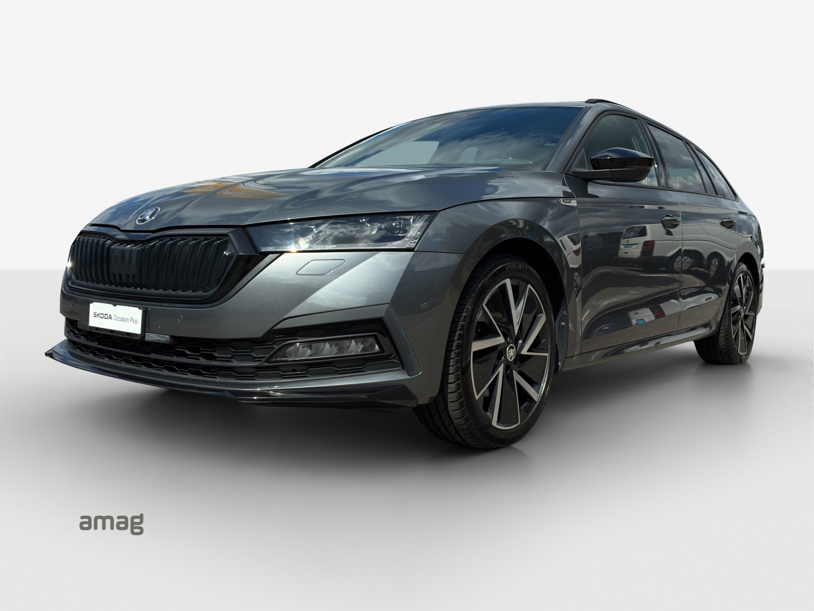 SKODA Octavia Combi 2.0 TSI SportLine DSG 4x4-image-0