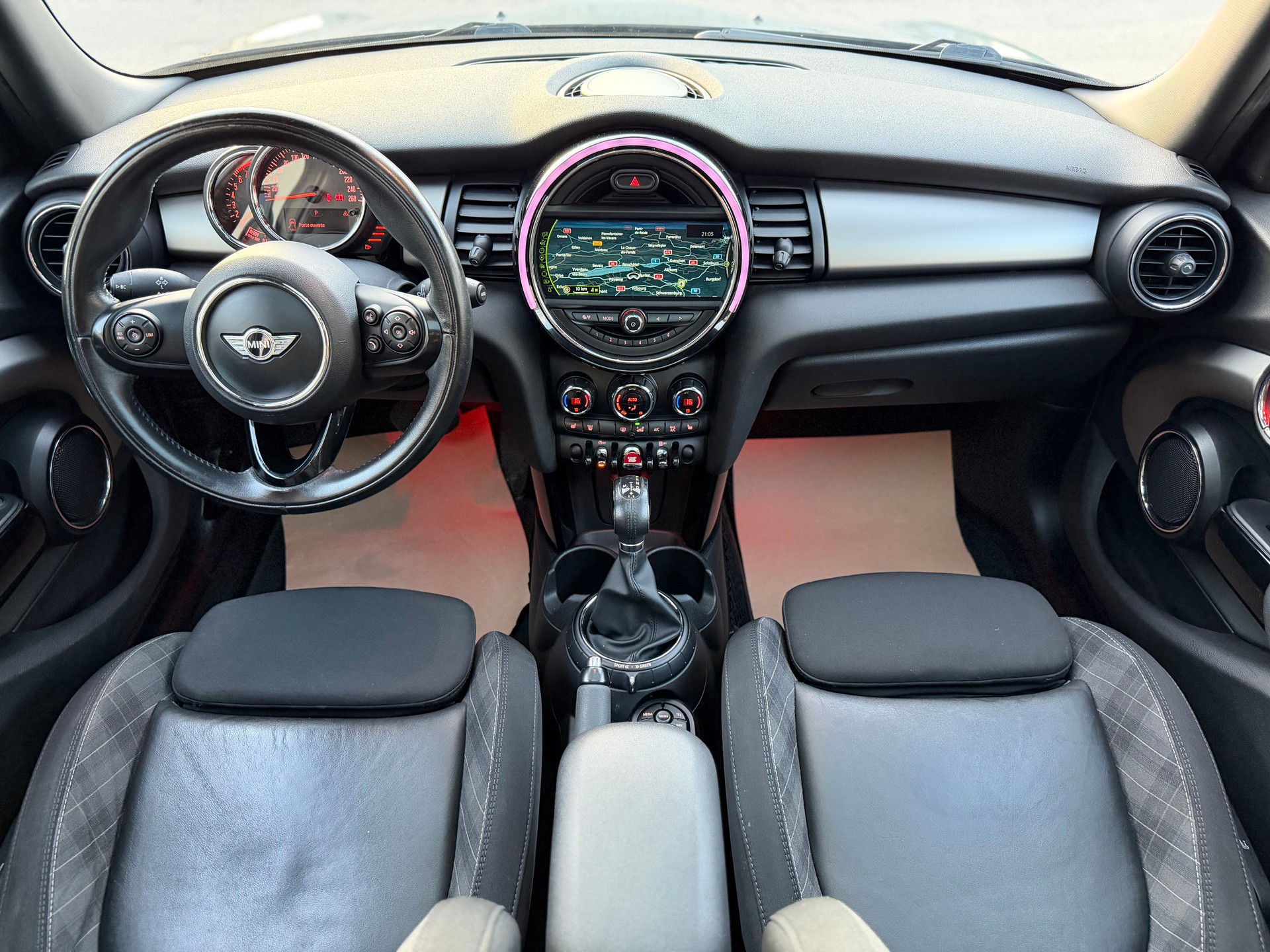 MINI Cooper Classic Edition Steptronic-image-9