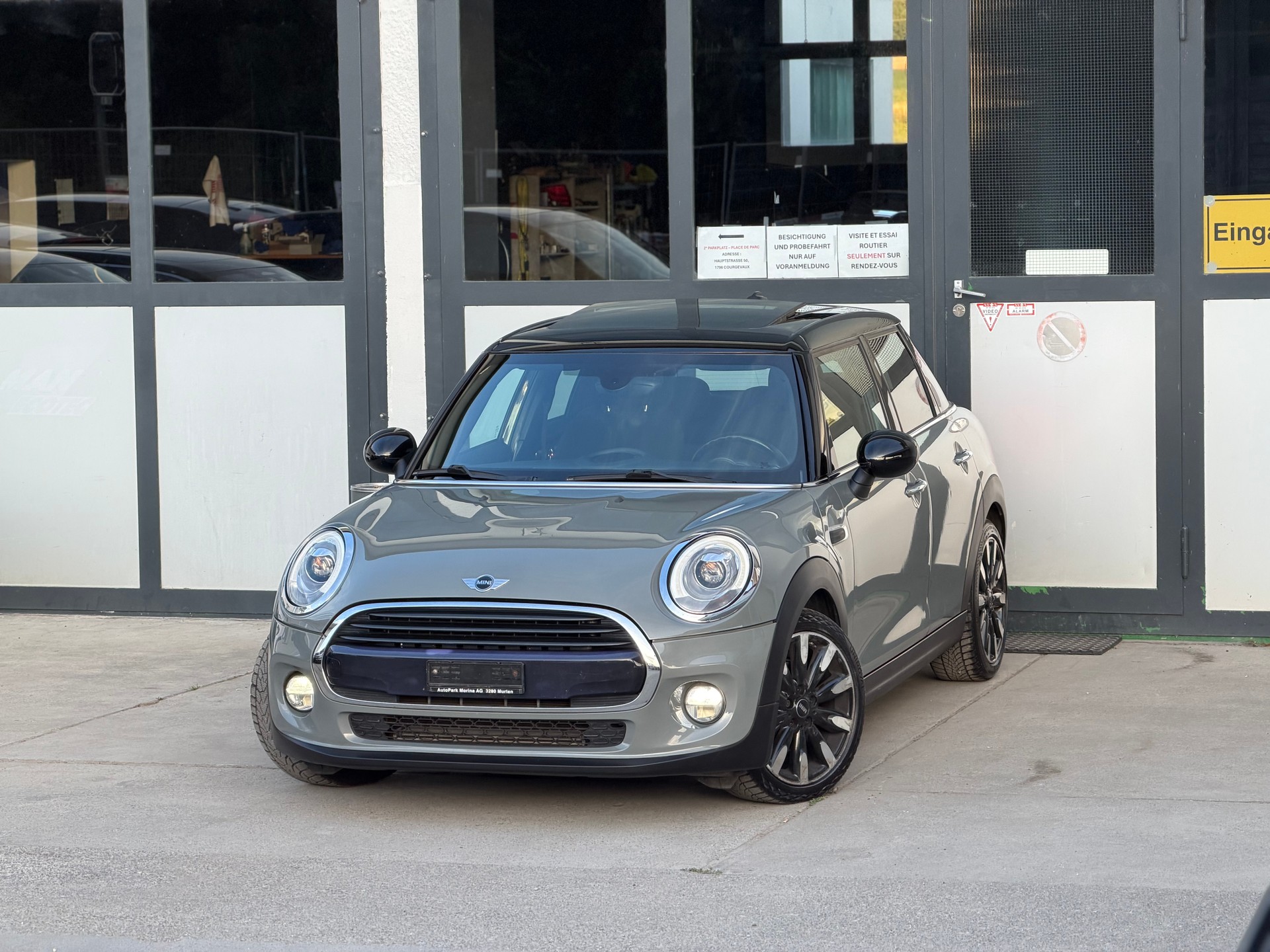 MINI Cooper Classic Edition Steptronic-image-0