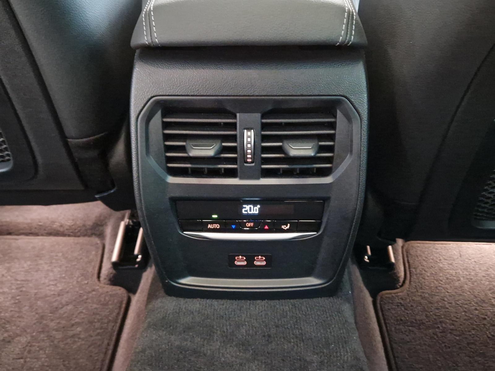 BMW 330e xDrive M Sport-image-23