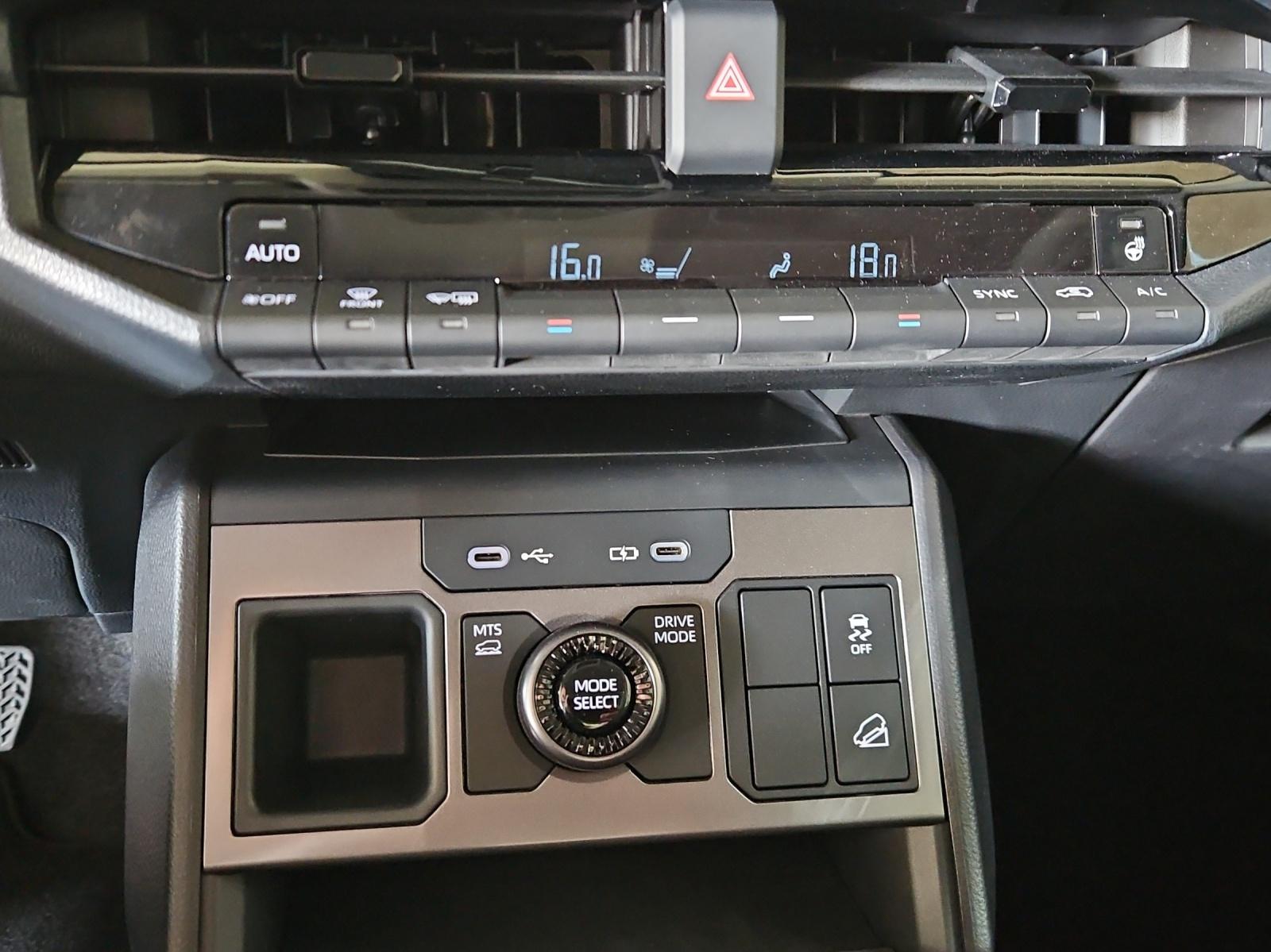 TOYOTA Hilux Double Cab.-Pick-up 59KWh Comfort-image-19