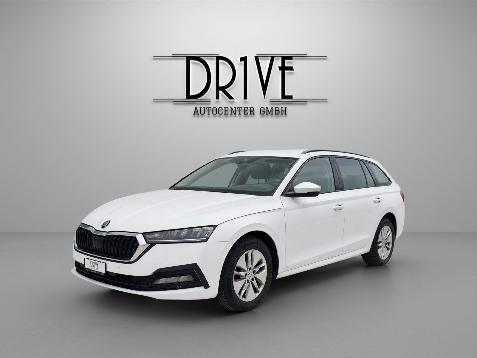 SKODA Octavia Combi 2.0 TDI DSG Ambition 4x4-image-0
