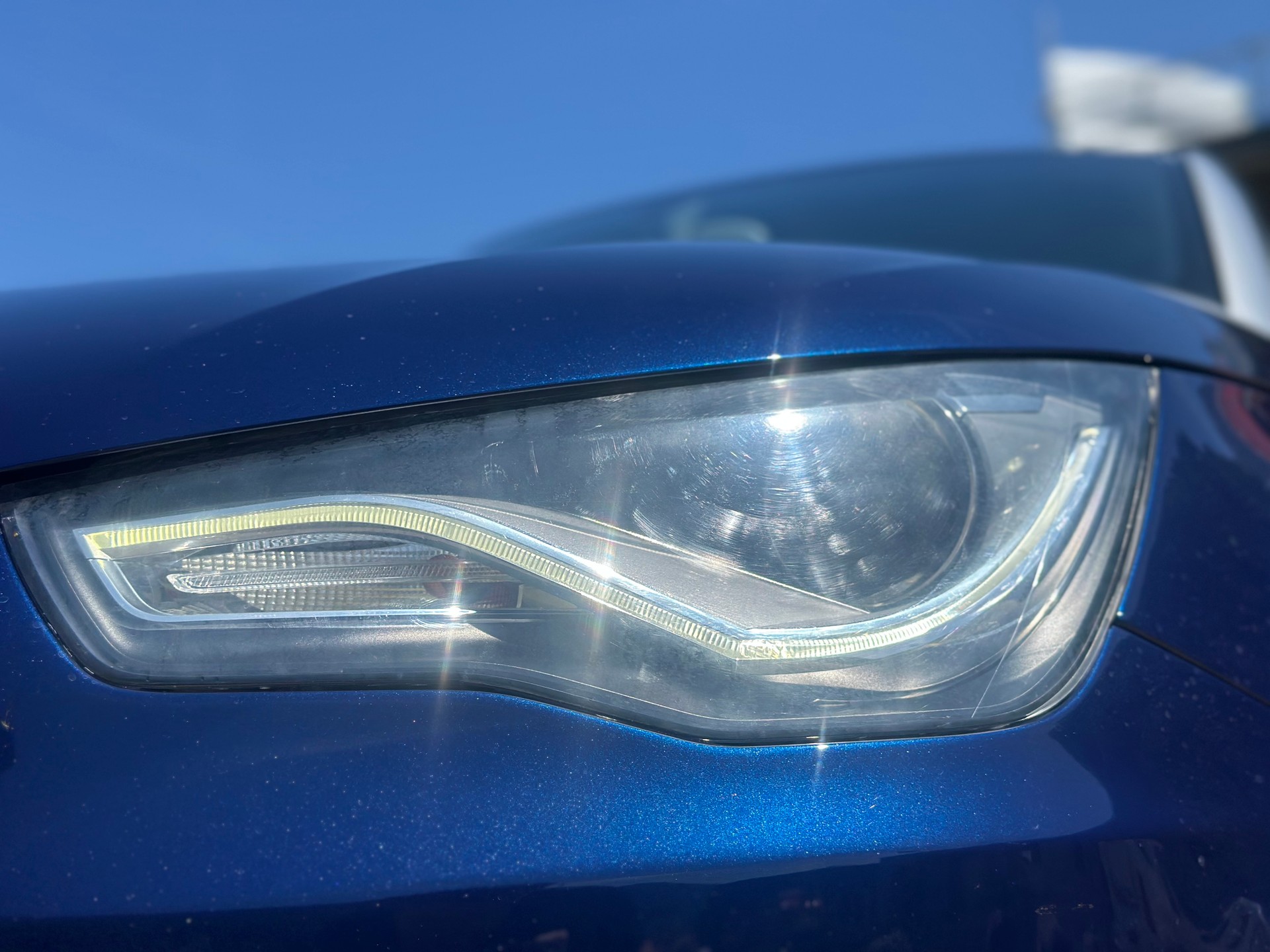 AUDI A1 1.4 TFSI Ambition S-tronic-image-9
