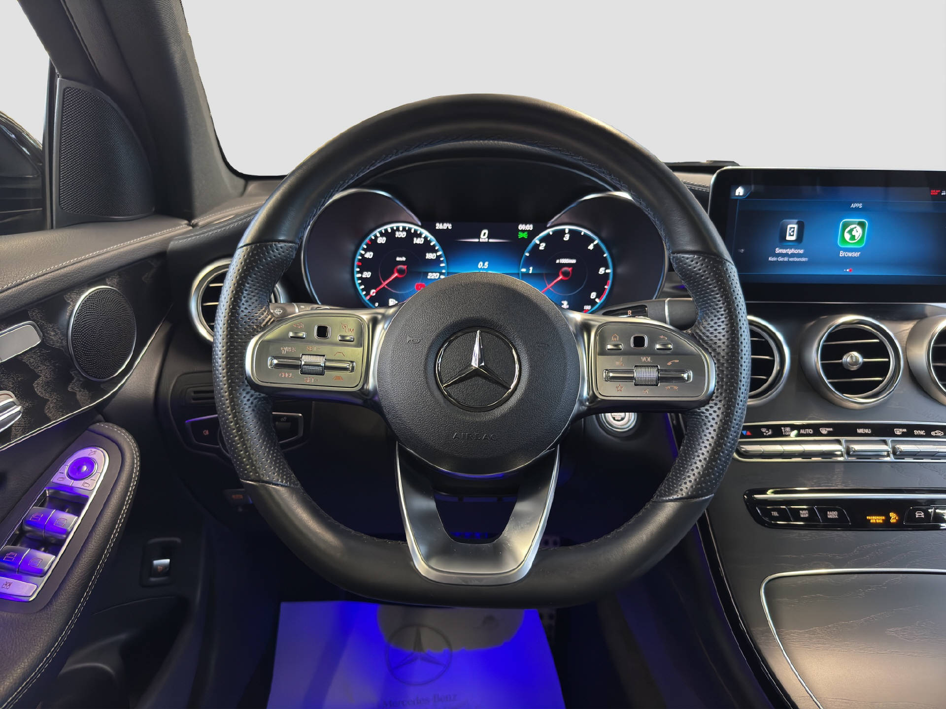 MERCEDES-BENZ GLC 300 d AMG Line 4MATIC-image-8