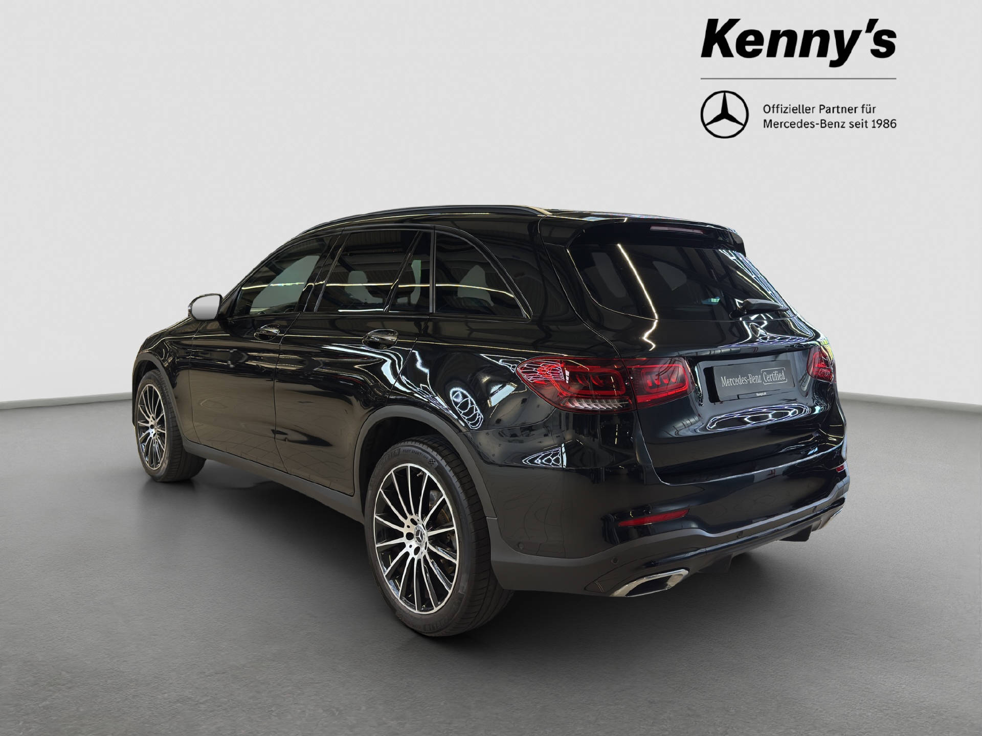 MERCEDES-BENZ GLC 300 d AMG Line 4MATIC-image-3