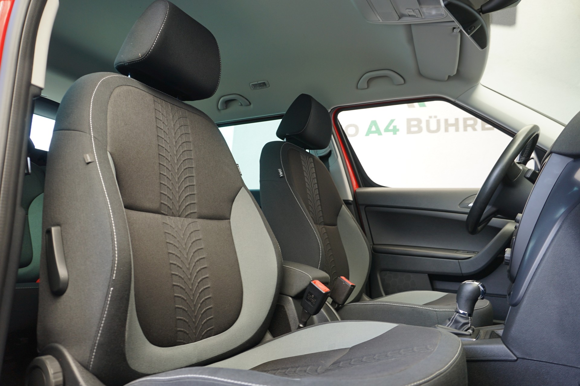 SKODA Yeti 1.4 TSI Outd.Adv.4x4-image-19