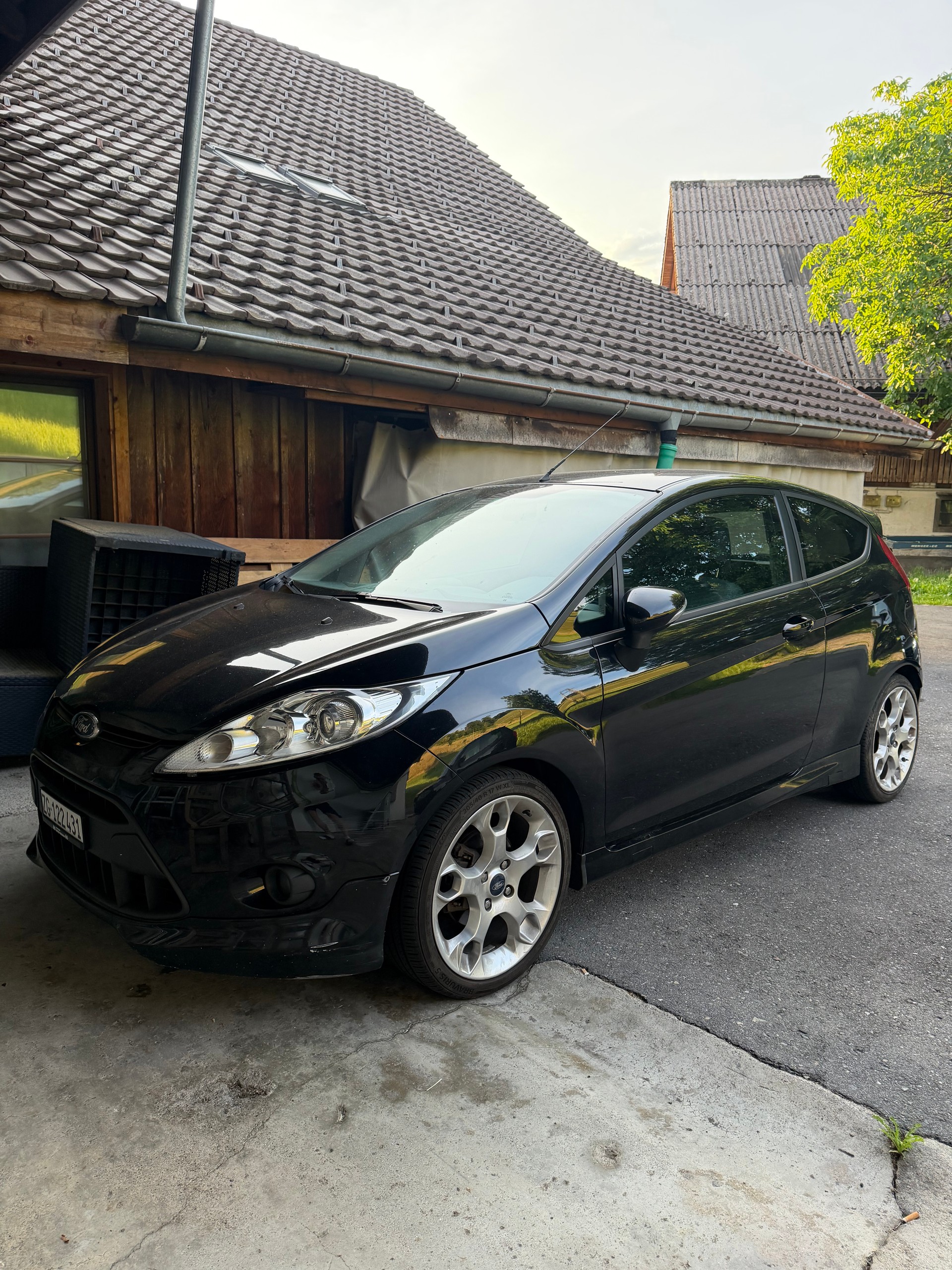FORD Fiesta 1.6 16V Sport-image-1