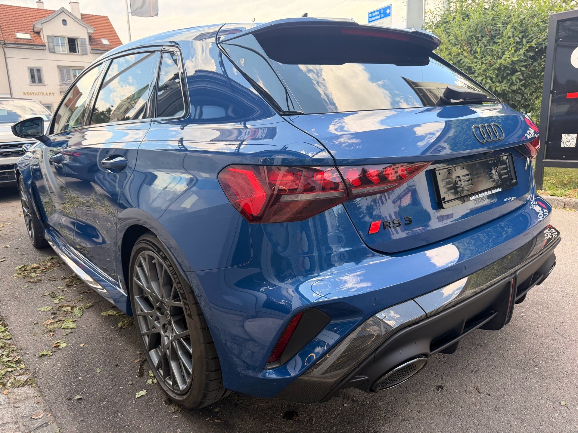AUDI RS3 SPORTBACK 2.5 400 PS TFSI QUATTRO *** TRAUM IN ASCARIBLAU ***-image-5