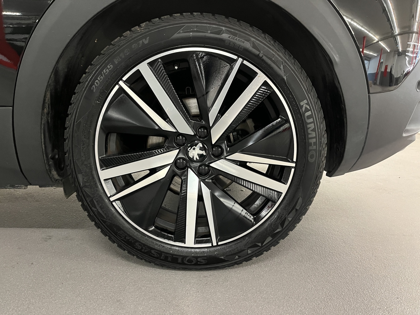 PEUGEOT 3008 1.6 Plug-in Hybrid4 GT Pack-image-16