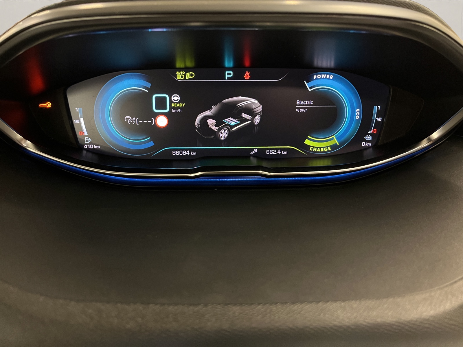 PEUGEOT 3008 1.6 Plug-in Hybrid4 GT Pack-image-9
