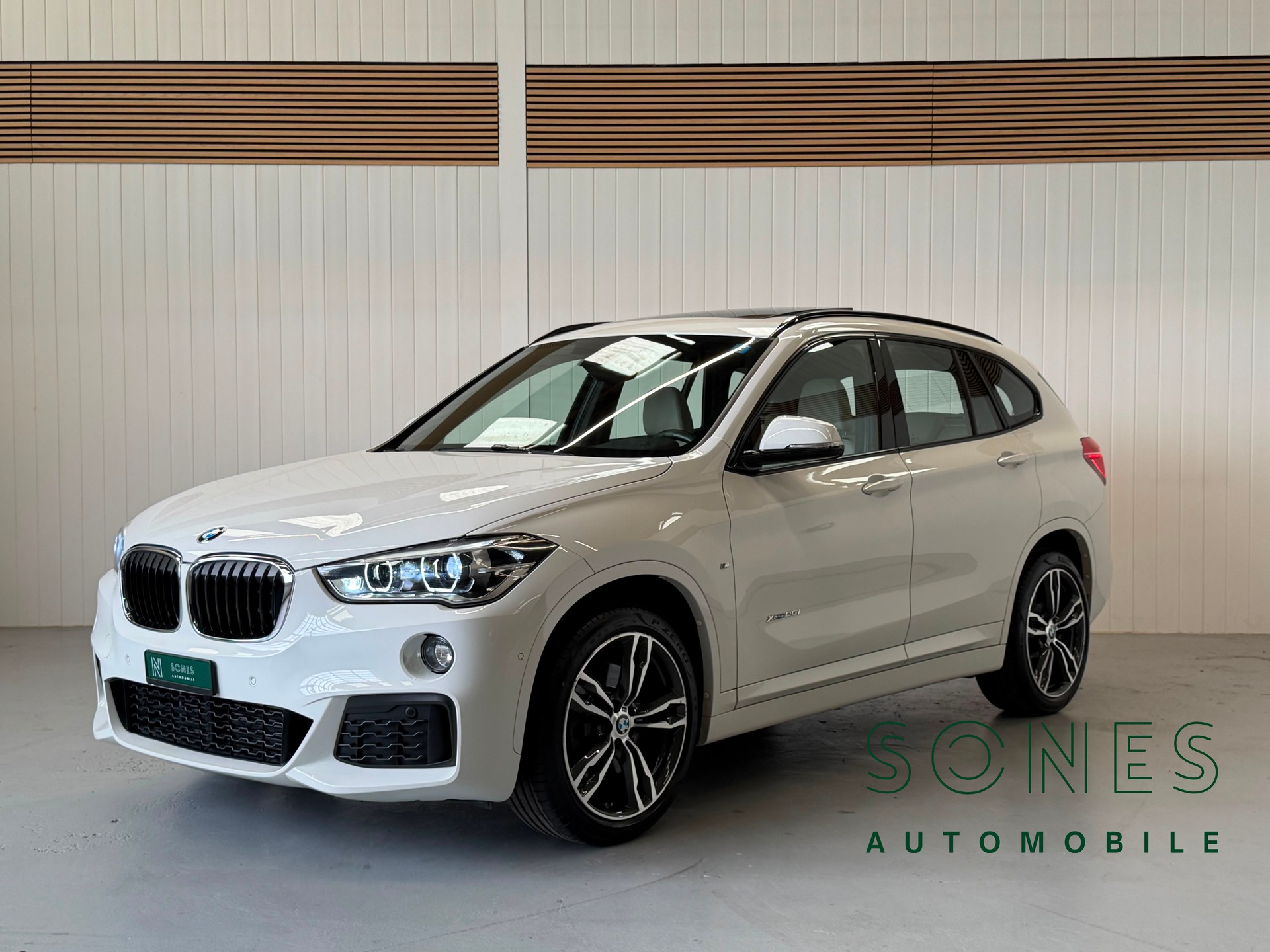 BMW X1 xDrive 25i M Sport Steptronic frisch ab MFK und Service-image-0