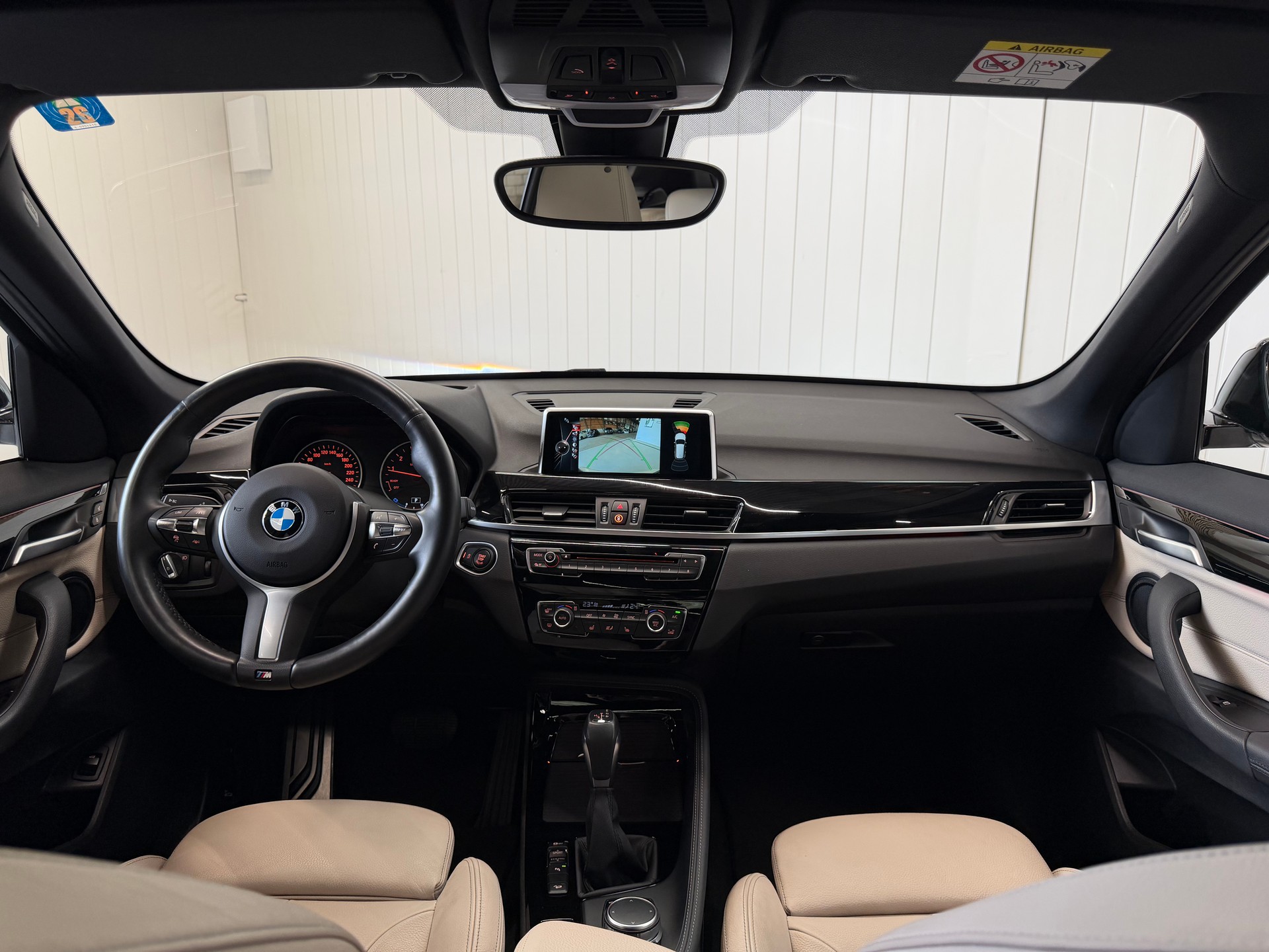 BMW X1 xDrive 25i M Sport Steptronic frisch ab MFK und Service-image-9