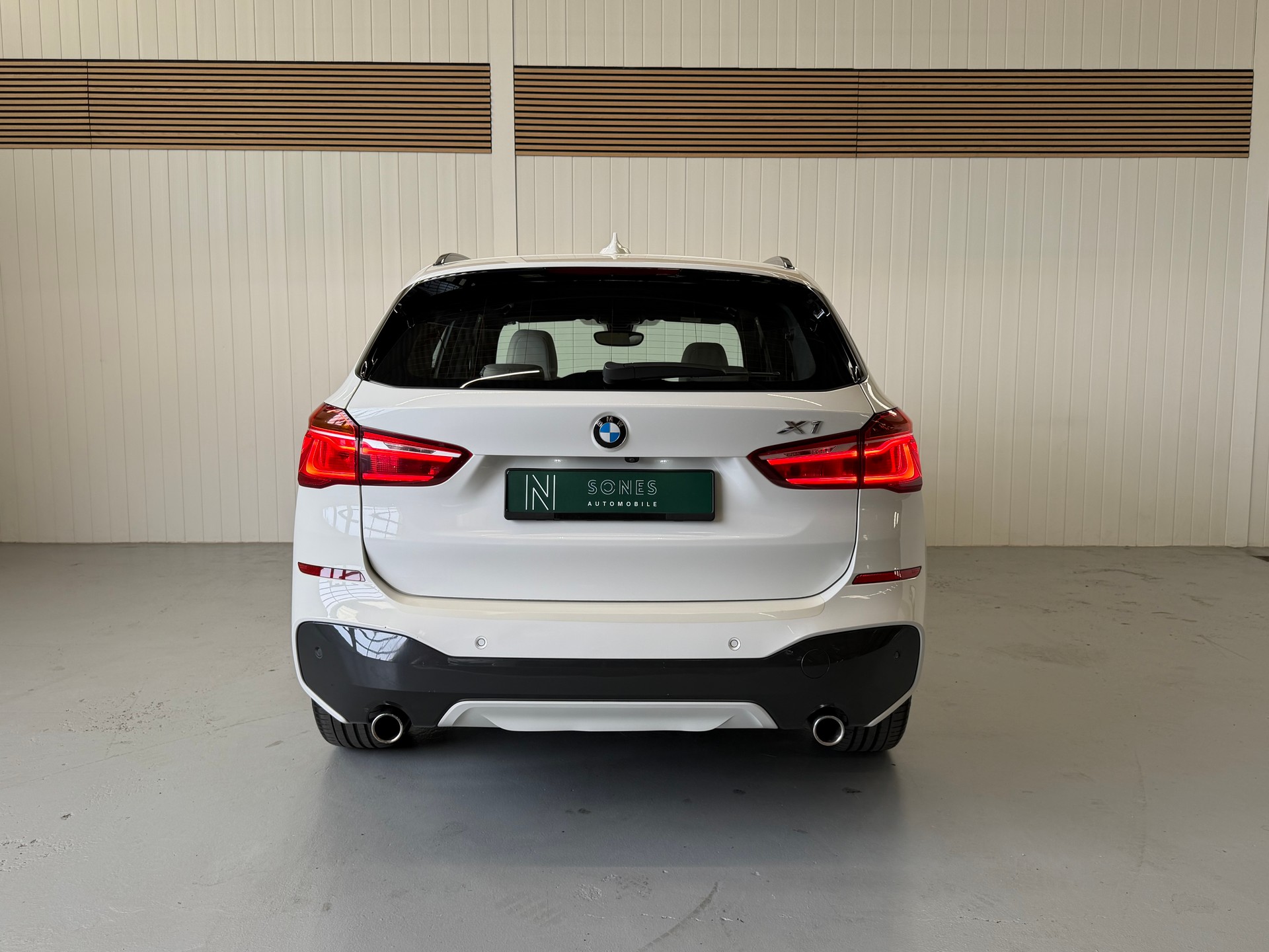 BMW X1 xDrive 25i M Sport Steptronic frisch ab MFK und Service-image-3