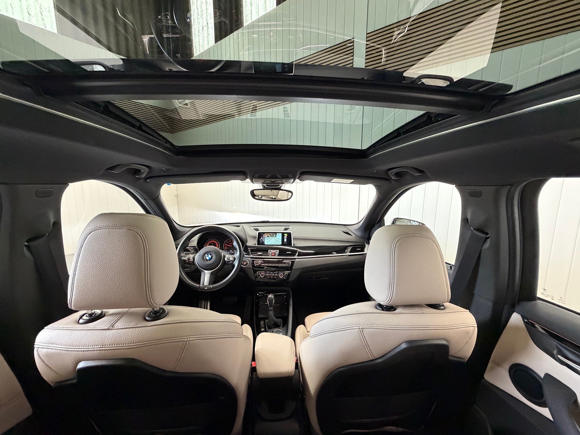 BMW X1 xDrive 25i M Sport Steptronic frisch ab MFK und Service-image-10