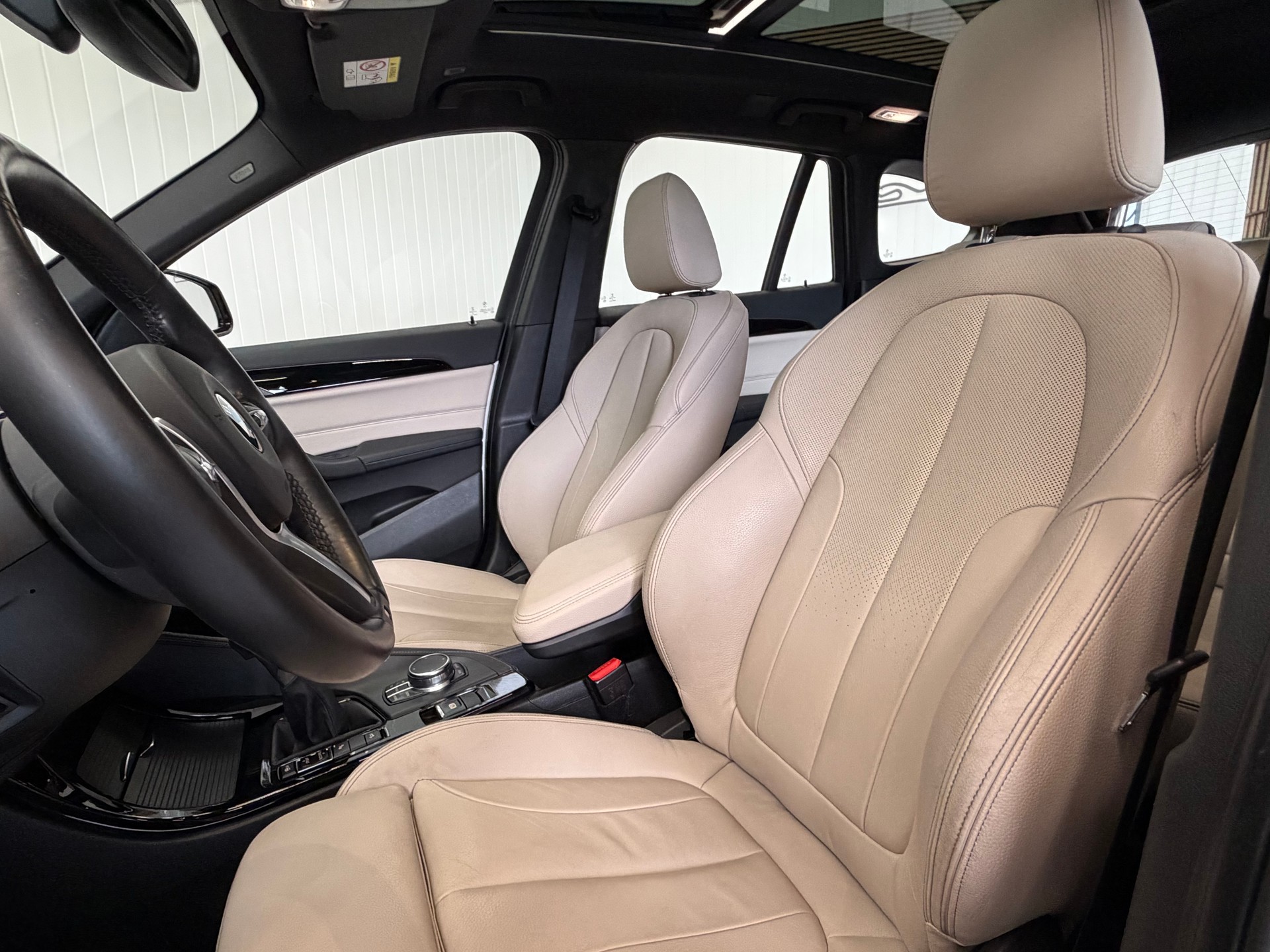 BMW X1 xDrive 25i M Sport Steptronic frisch ab MFK und Service-image-14
