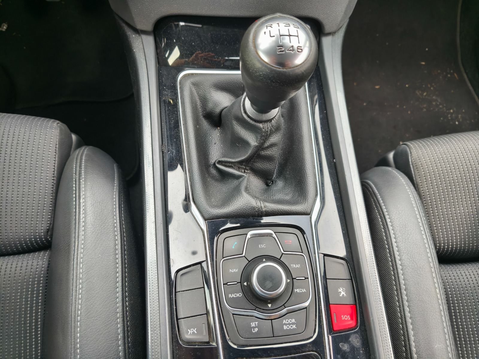 PEUGEOT 508 SW 1.6 16V T Business-image-11