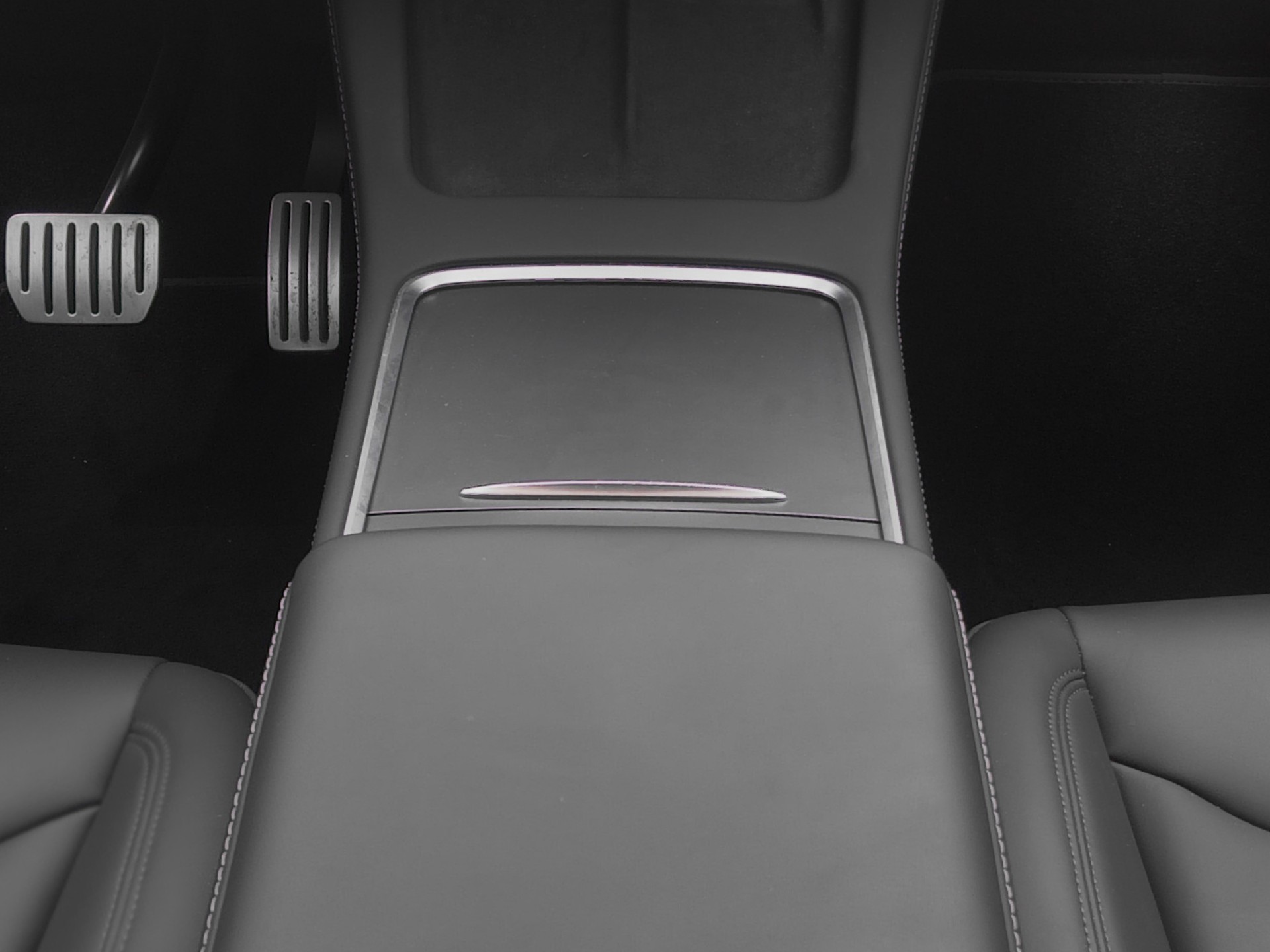 TESLA Model Y Performance Dual Motor All-Wheel Drive-image-9