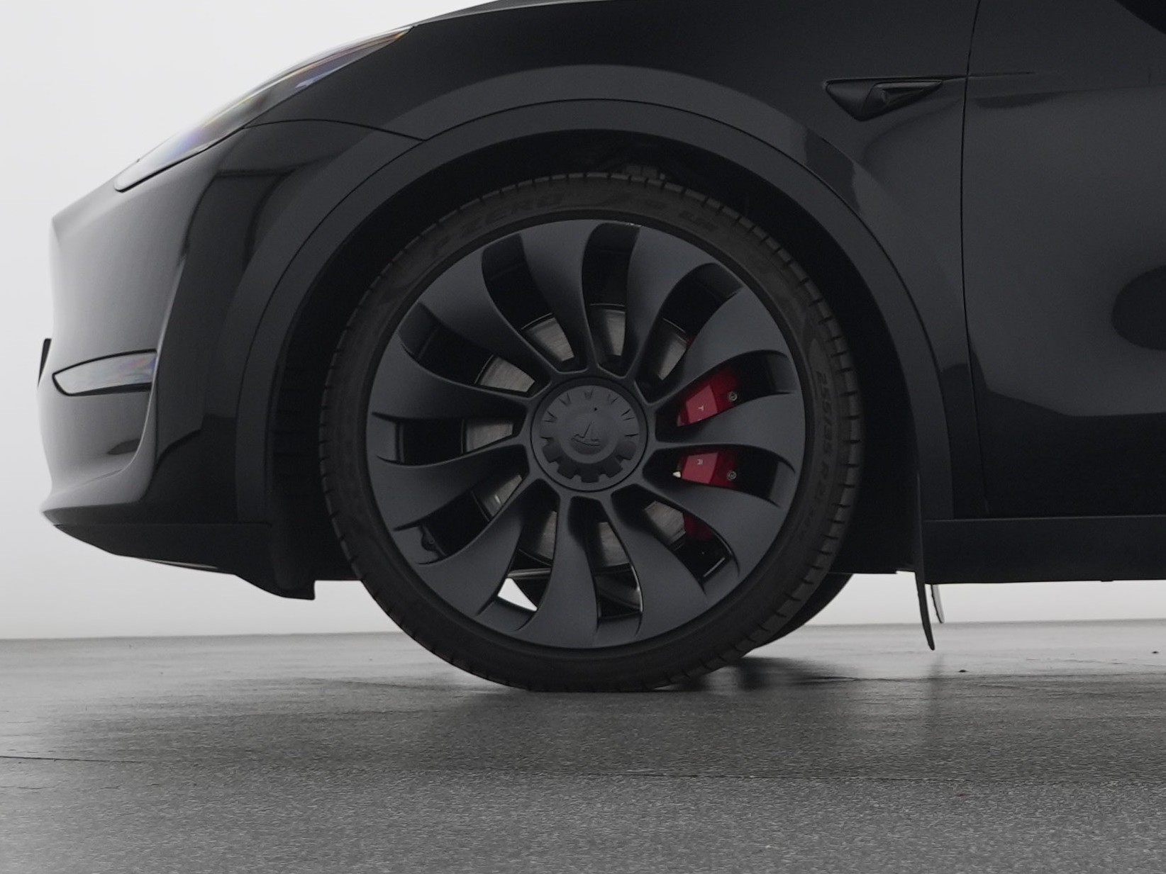 TESLA Model Y Performance Dual Motor All-Wheel Drive-image-2