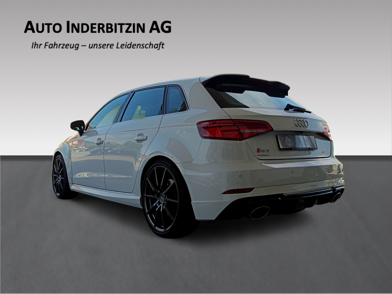 AUDI RS3 Sportback 2.5 TSI quattro S-tronic-image-5
