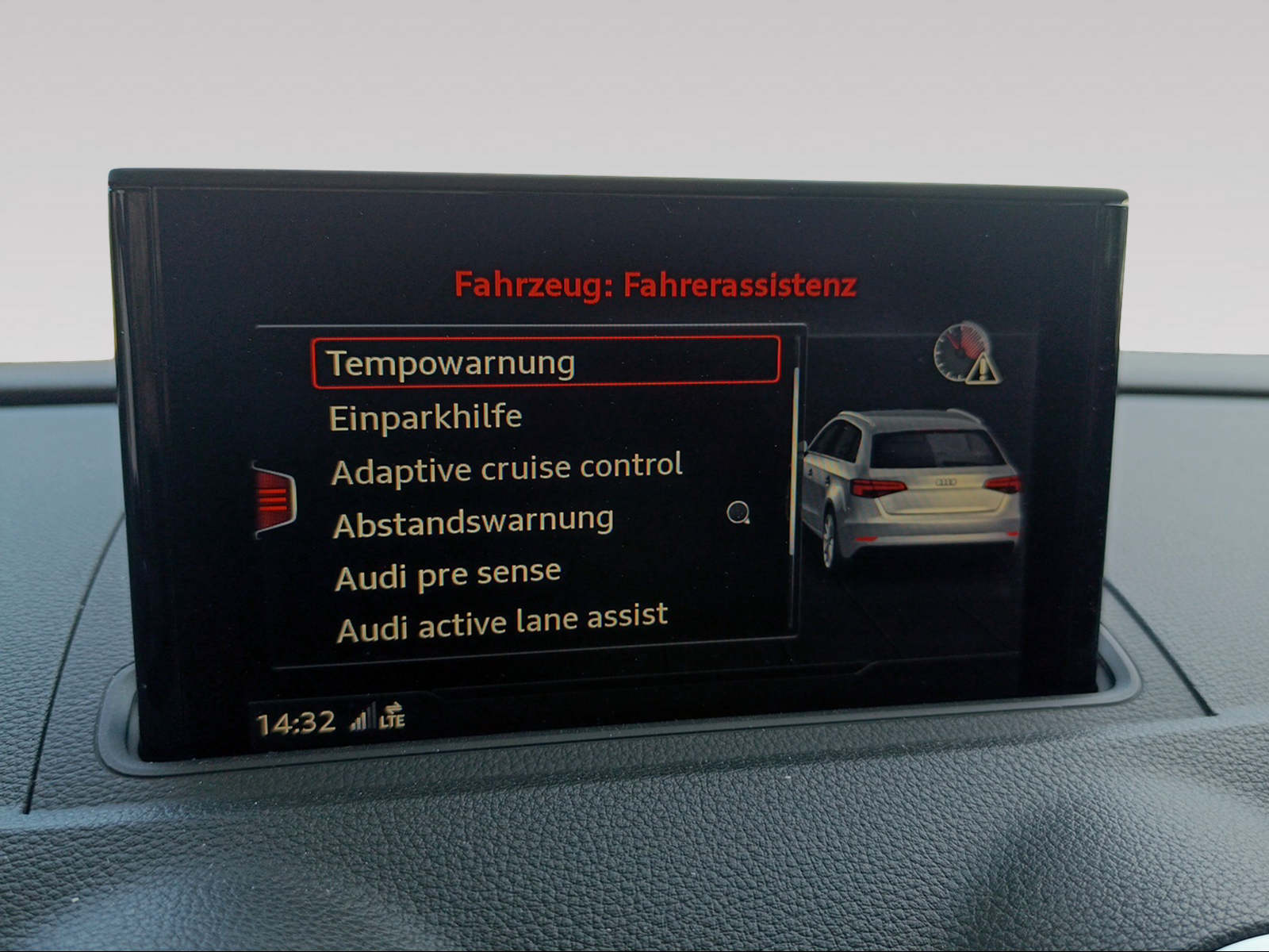AUDI RS3 Sportback 2.5 TSI quattro S-tronic-image-14