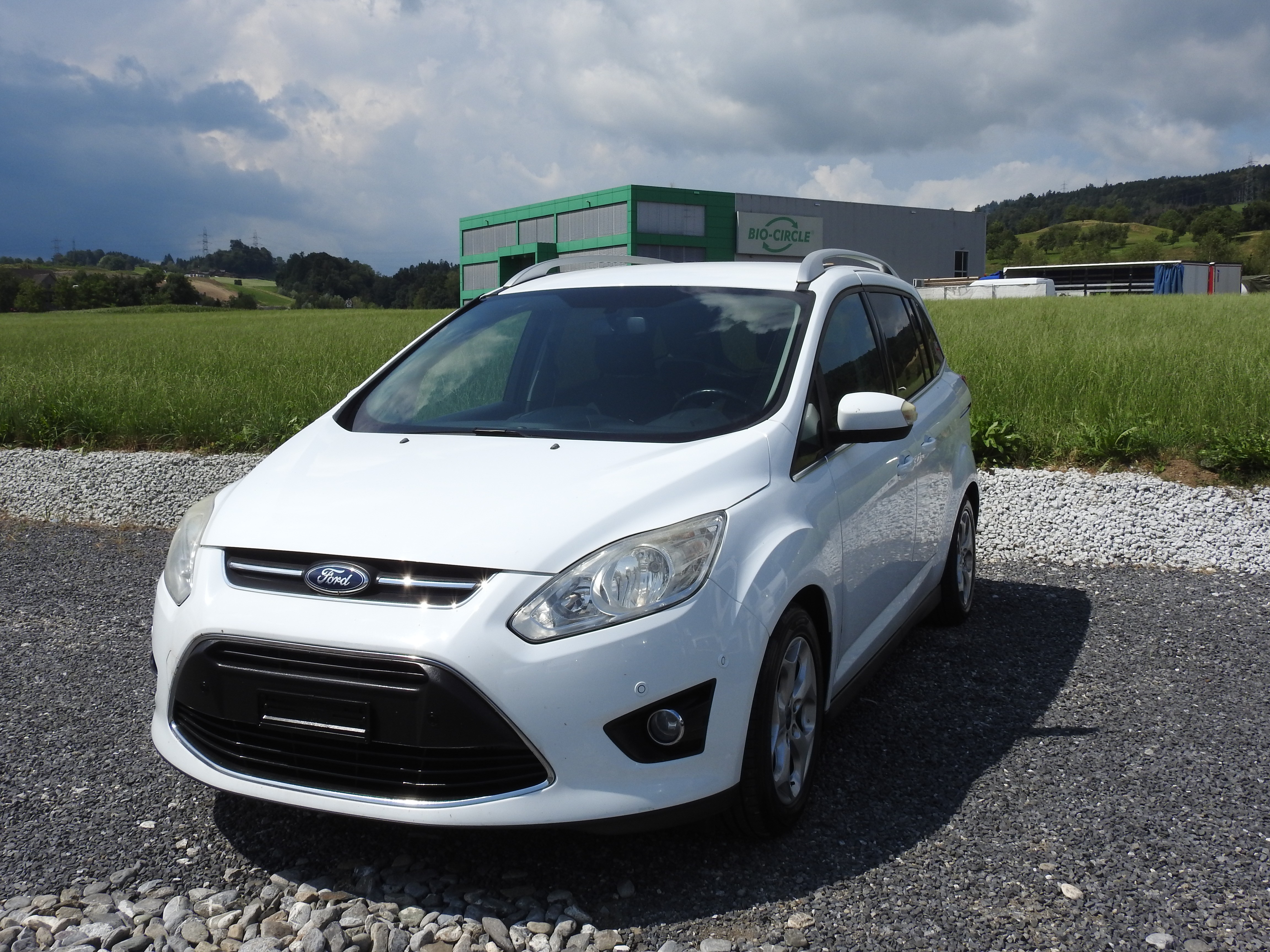 Car photo