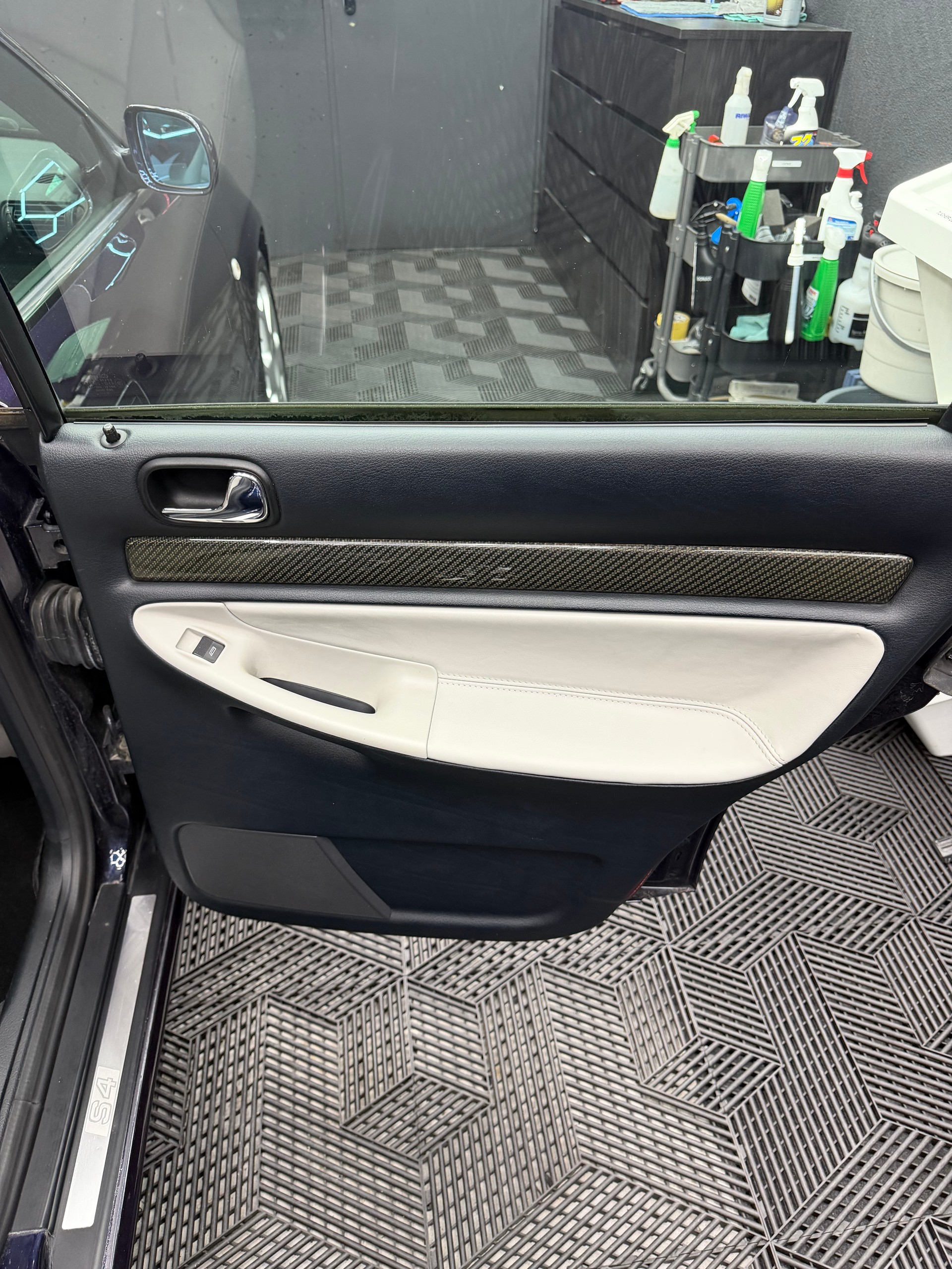 AUDI S4 Avant quattro-image-12