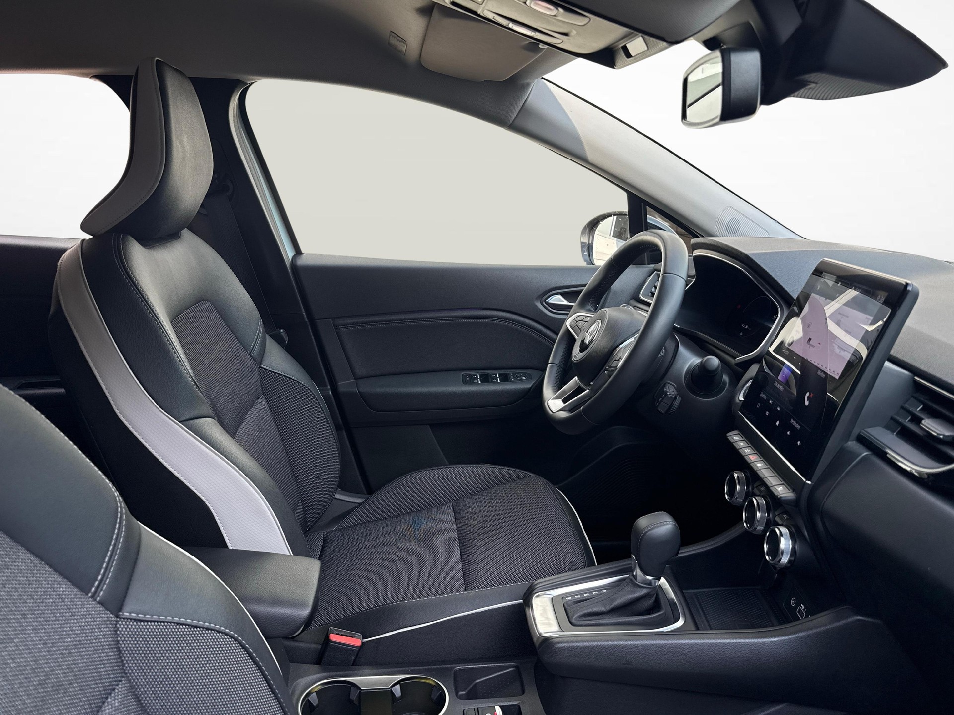 MITSUBISHI ASX 1.6 HEV Intense-image-9
