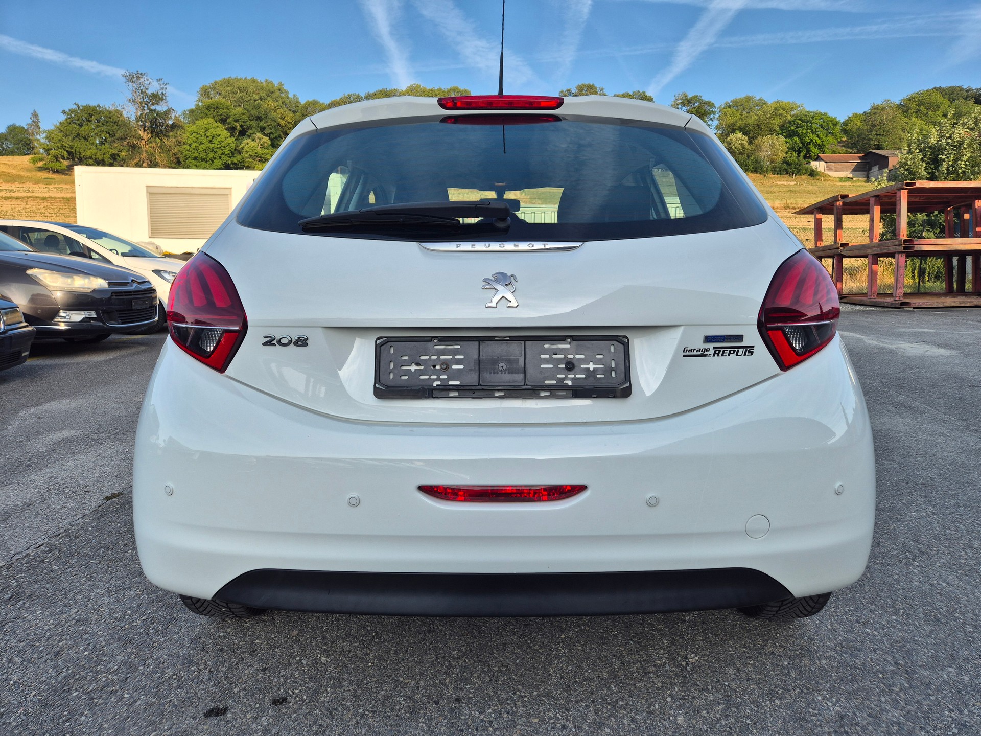PEUGEOT 208 1.2 PureTech Access-image-1