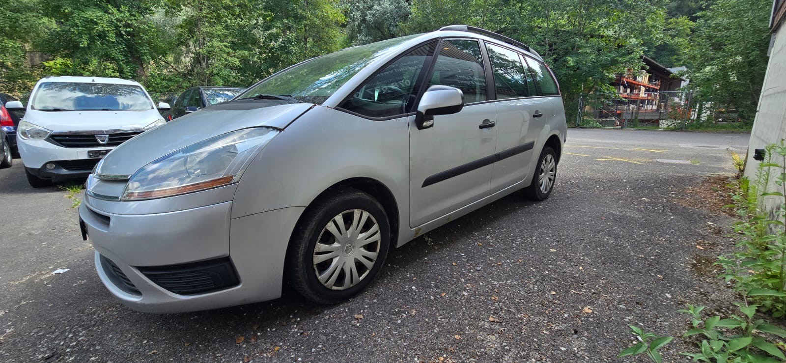 CITROEN C4 Picasso 1.6i 16V Essentiel-image-2