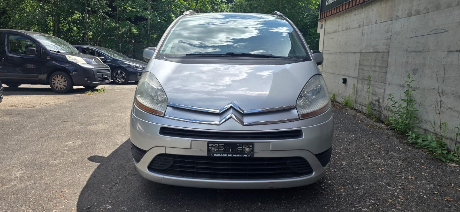 CITROEN C4 Picasso 1.6i 16V Essentiel-image-1
