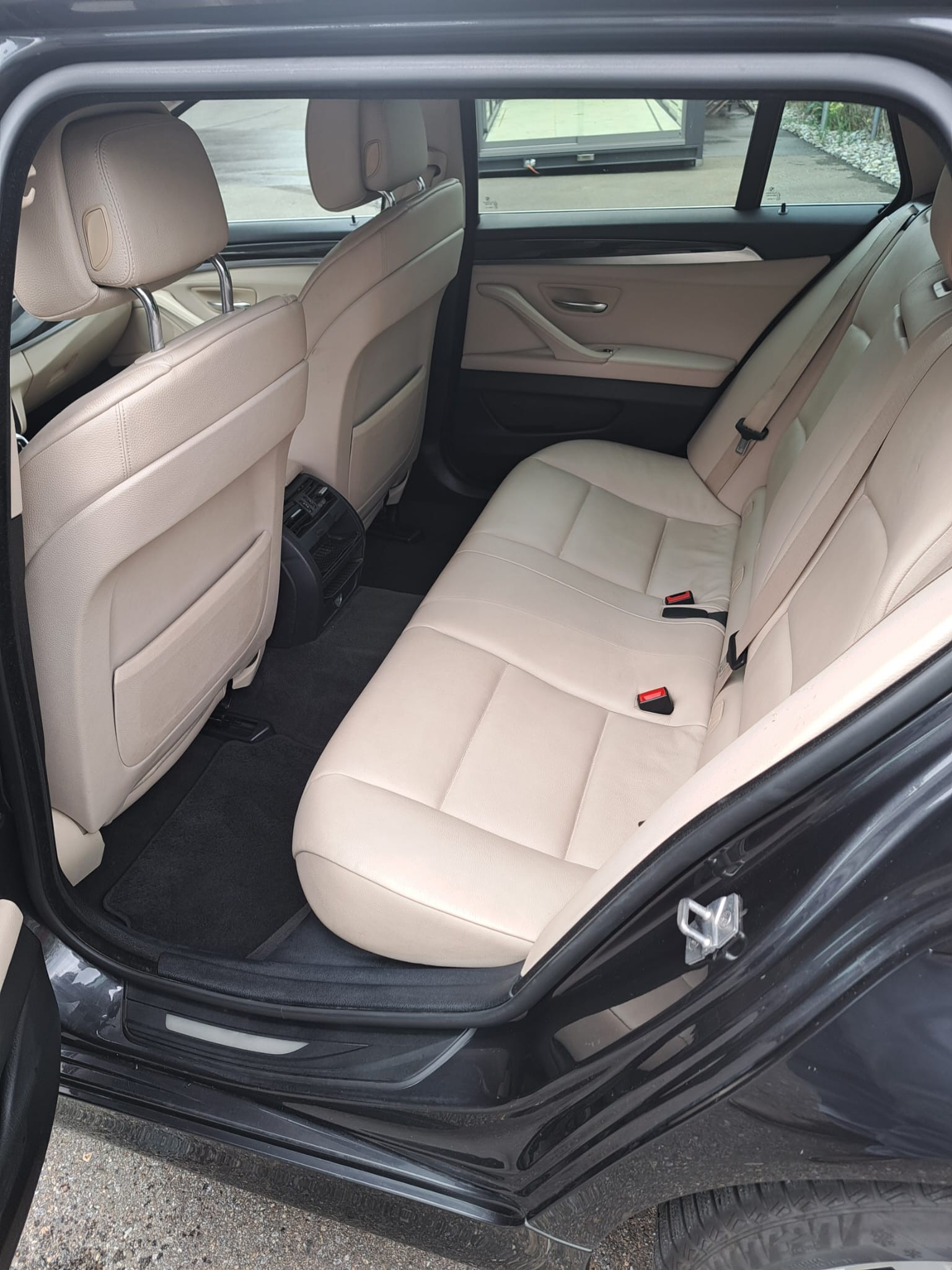 BMW Touring-image-2