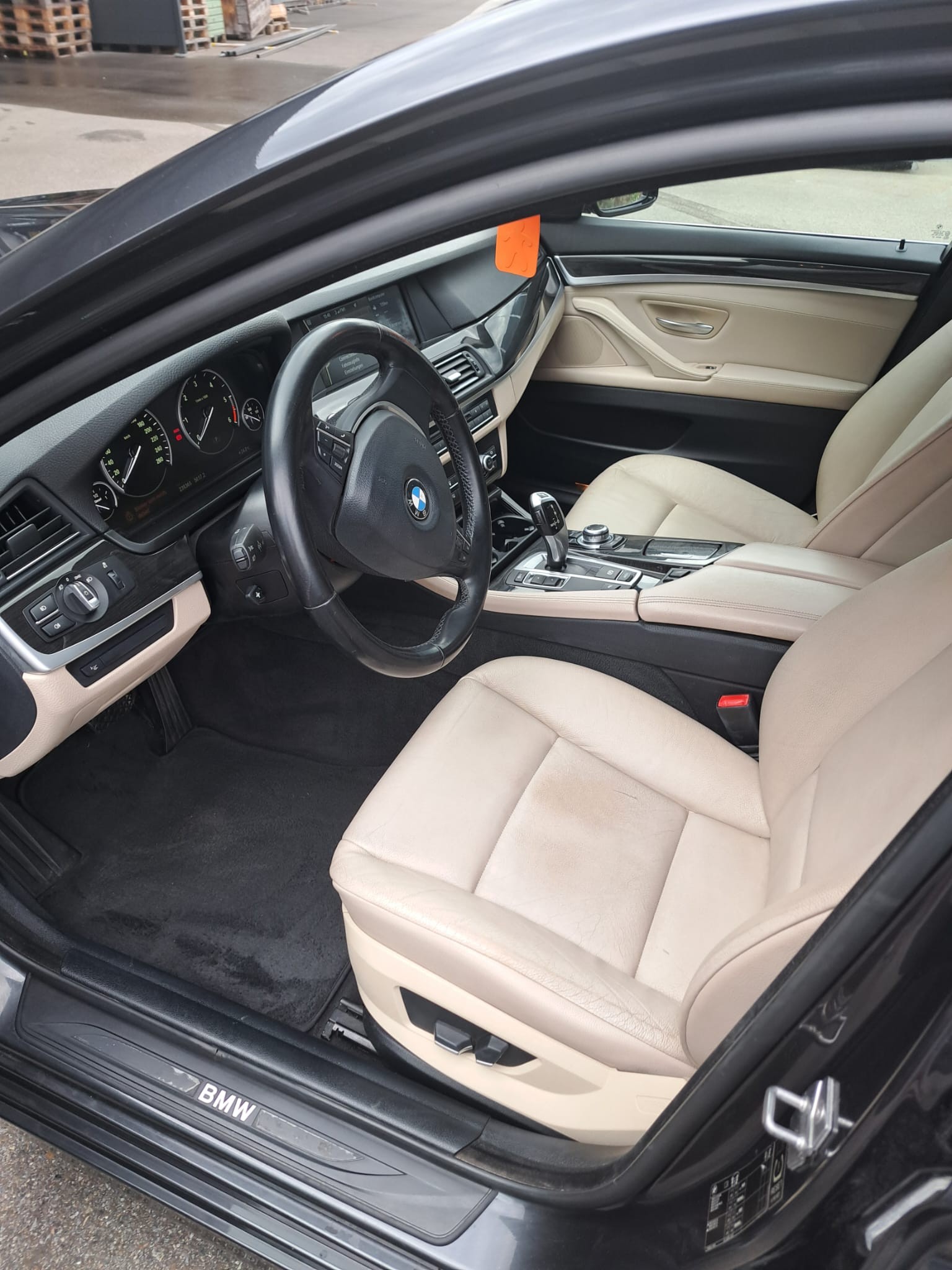 BMW Touring-image-1