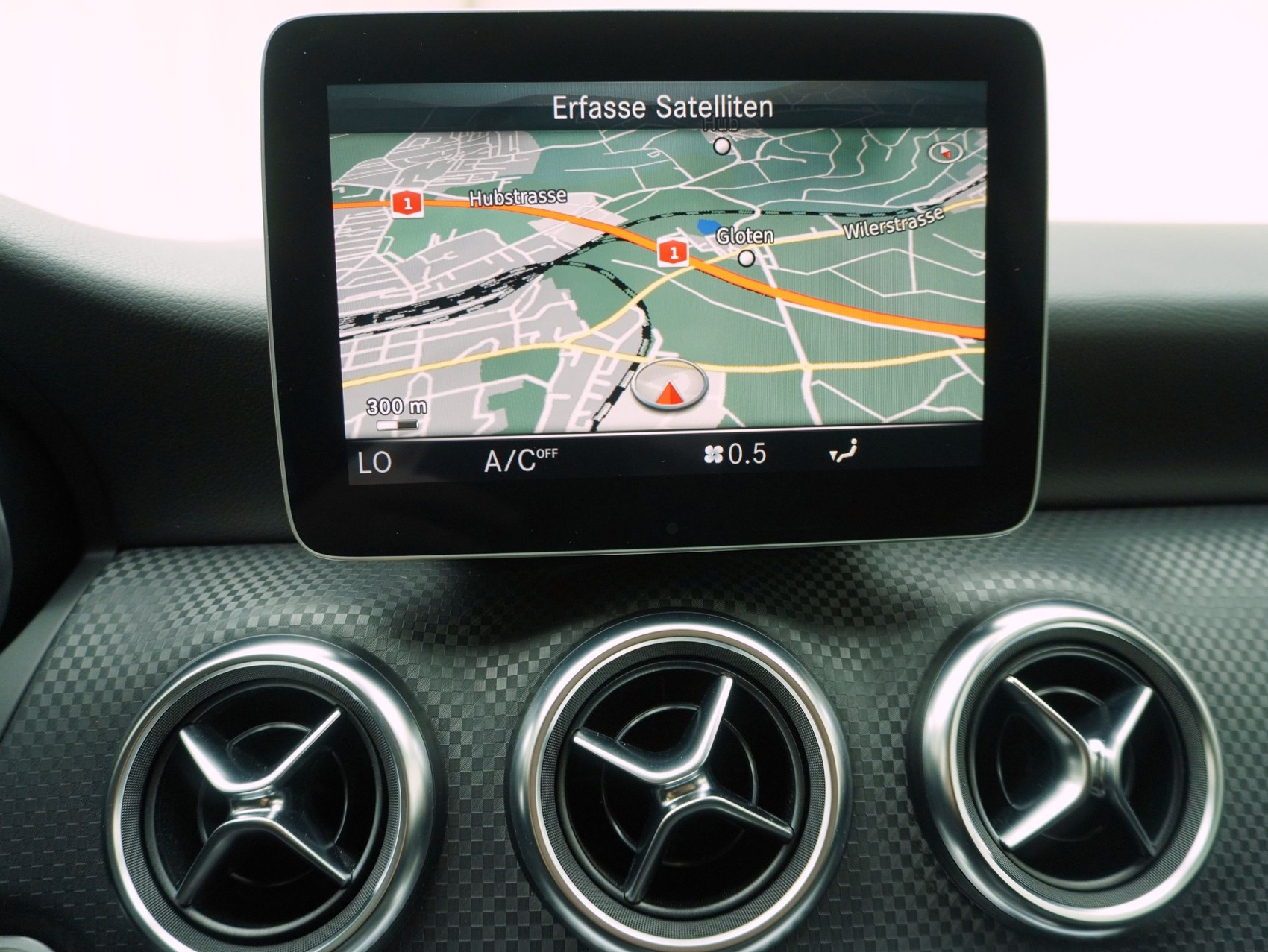 MERCEDES-BENZ A-Klasse A 200 Urban-image-22